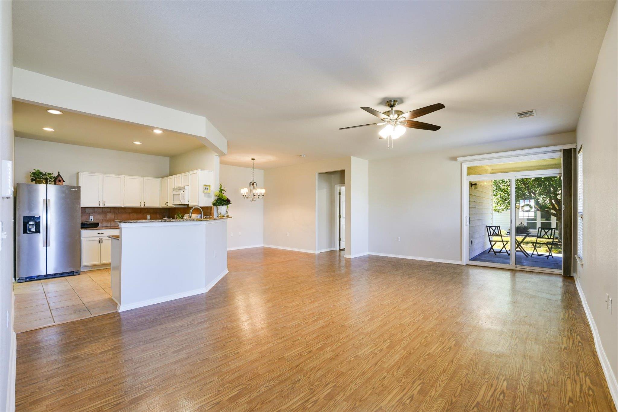 116 Bowie Cir, Georgetown, TX 78633