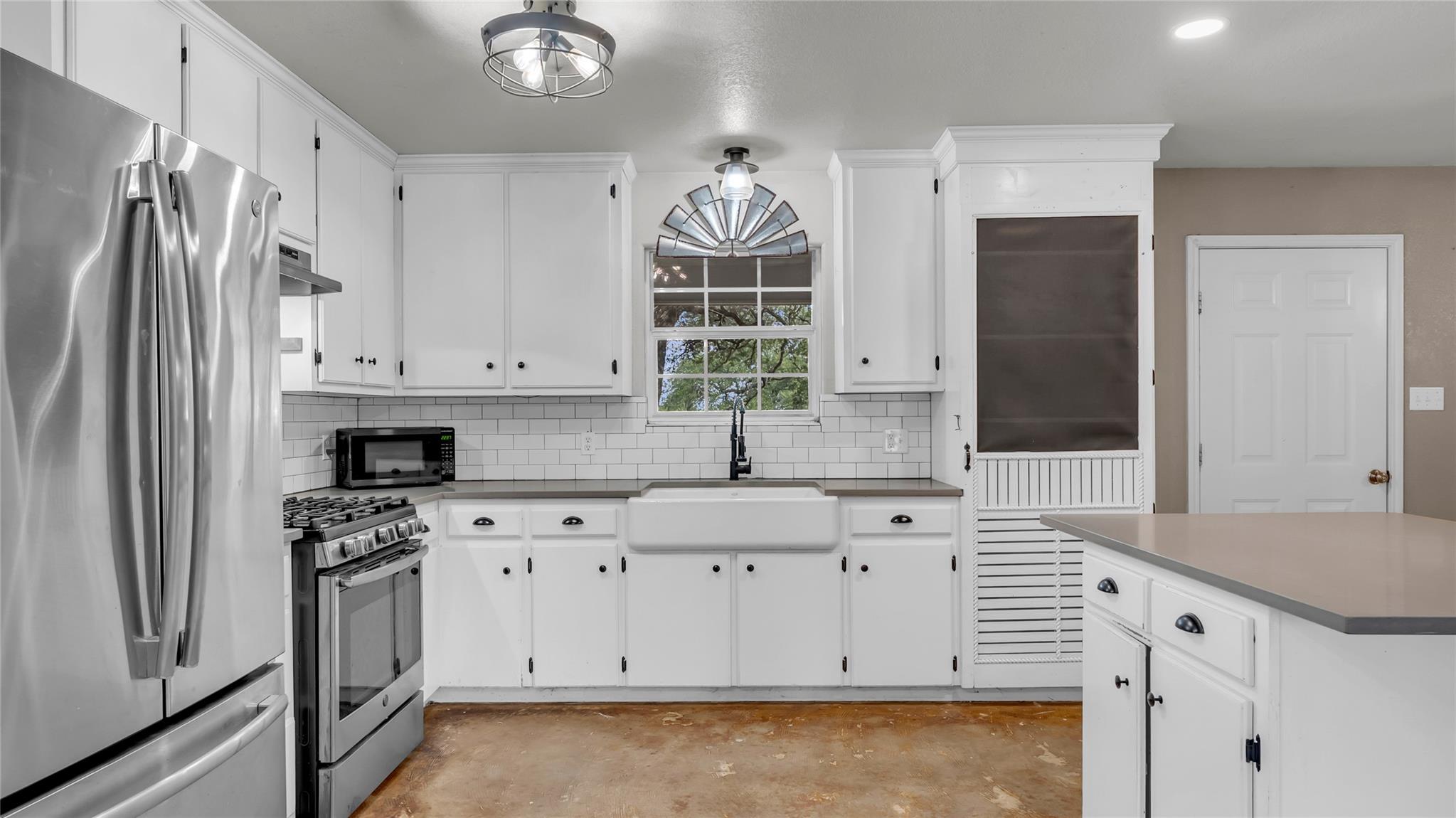 1413 Lonesome Bird, Burnet, TX 78611