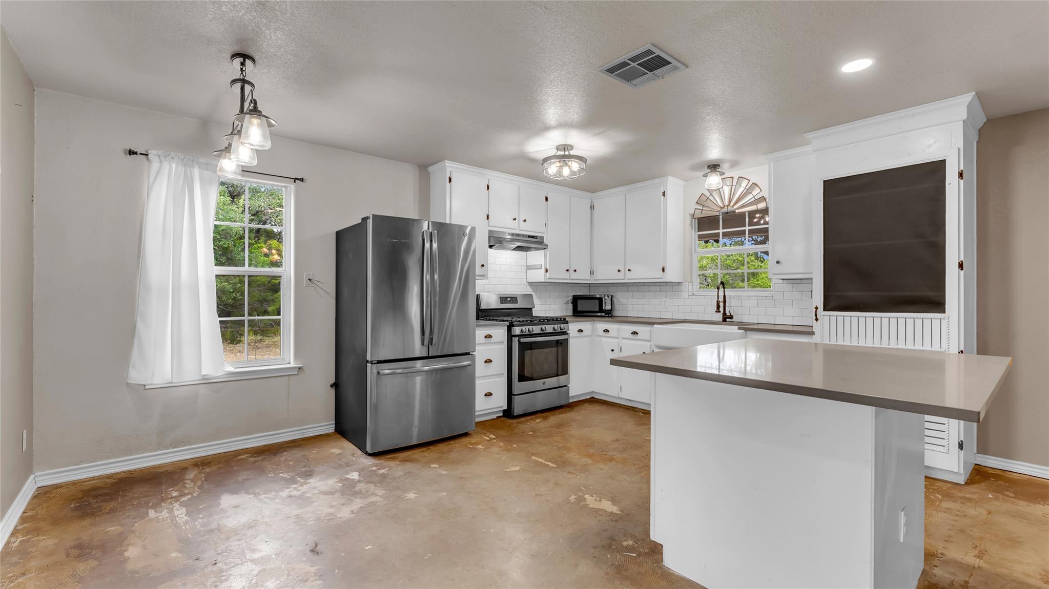 1413 Lonesome Bird, Burnet, TX 78611