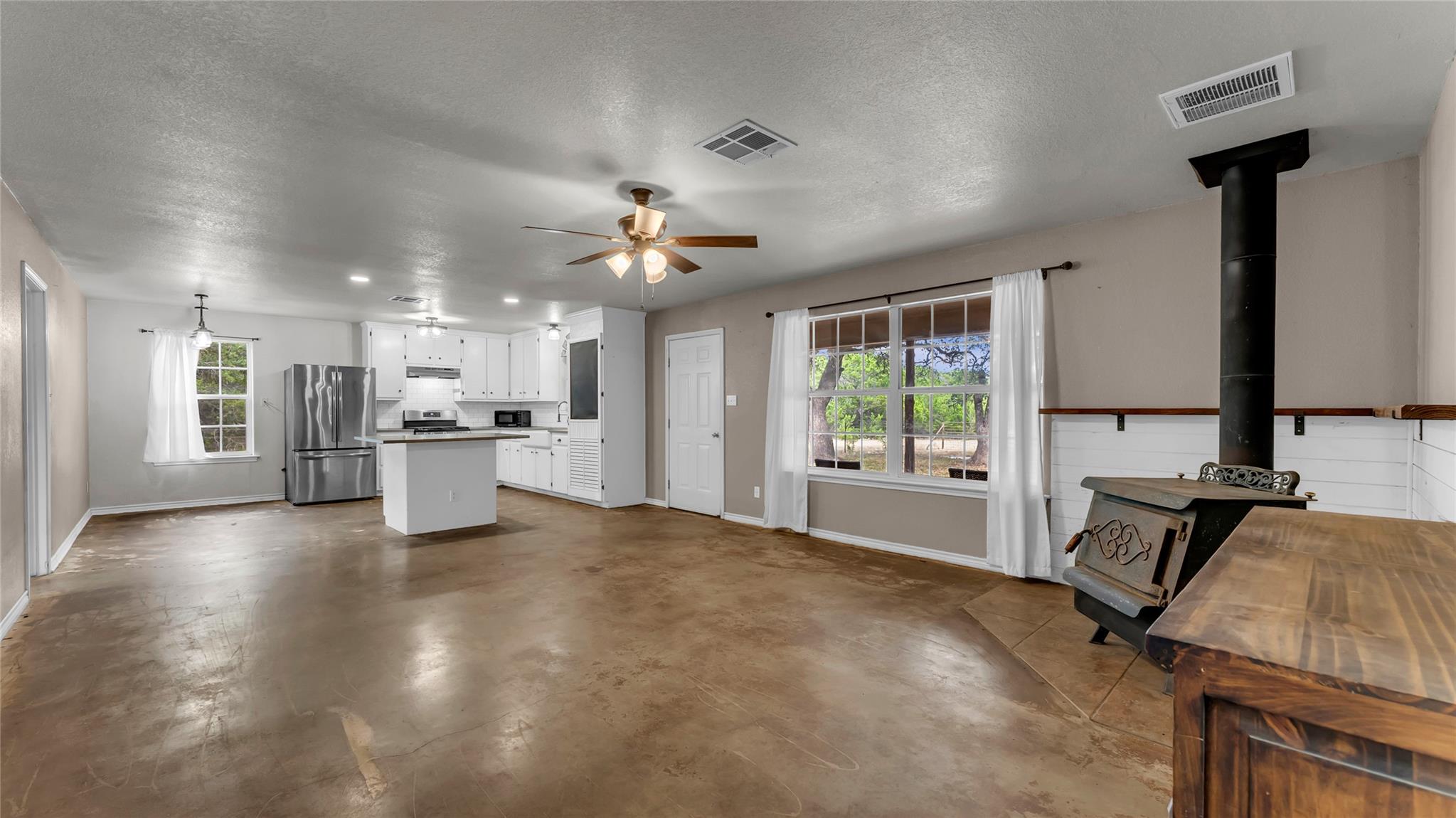 1413 Lonesome Bird, Burnet, TX 78611