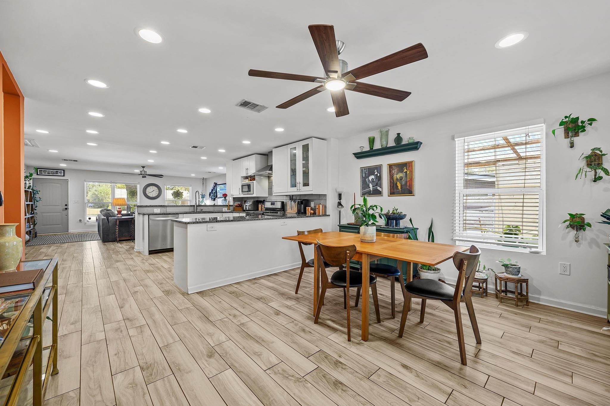 1900 Ohlen Rd, Austin, TX 78757