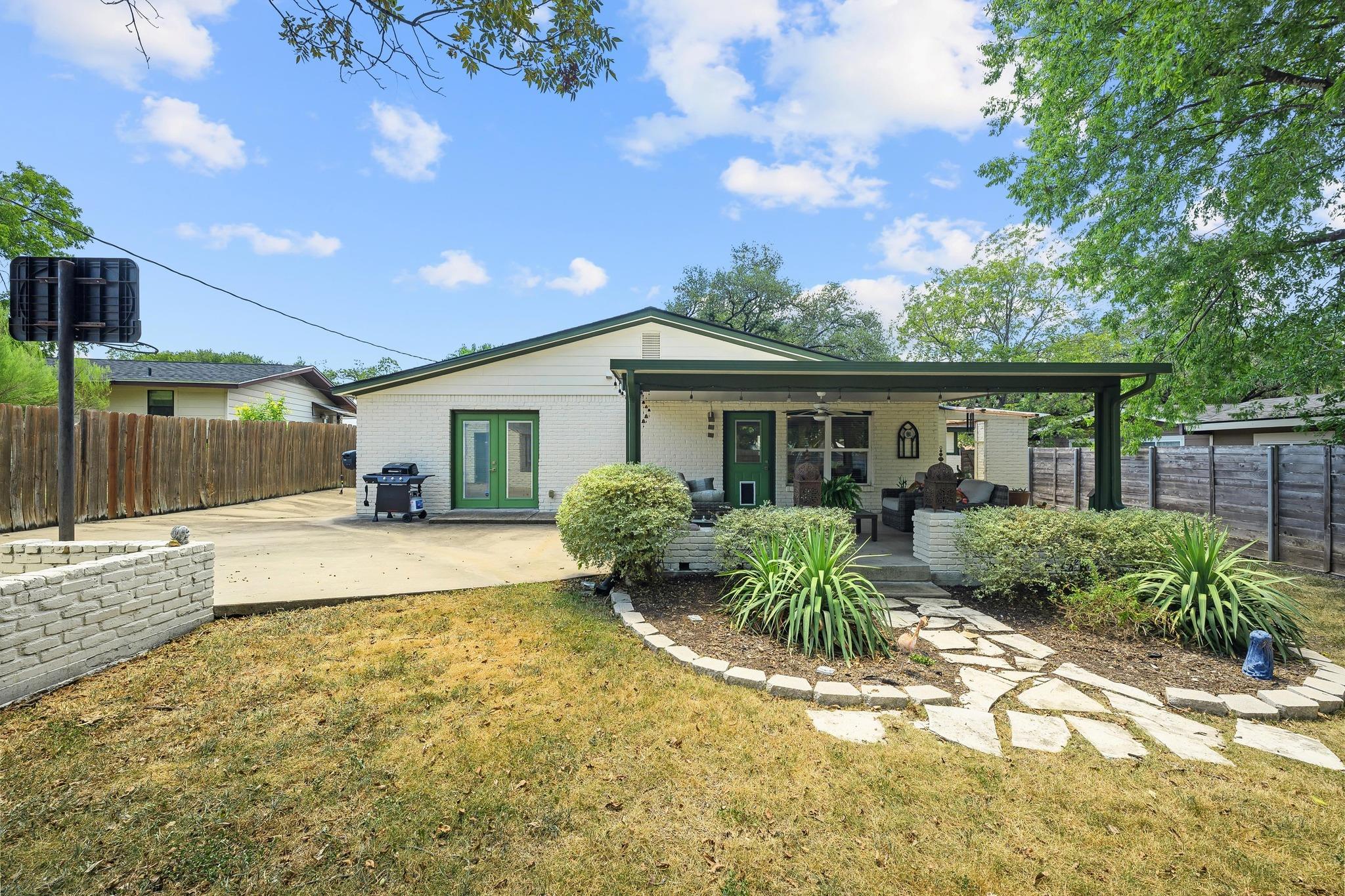 1900 Ohlen Rd, Austin, TX 78757