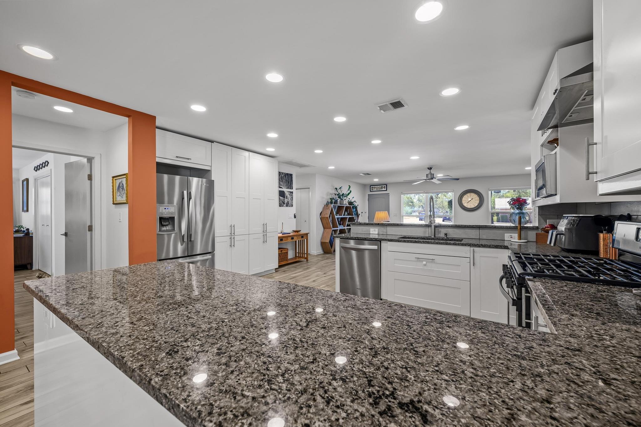 1900 Ohlen Rd, Austin, TX 78757