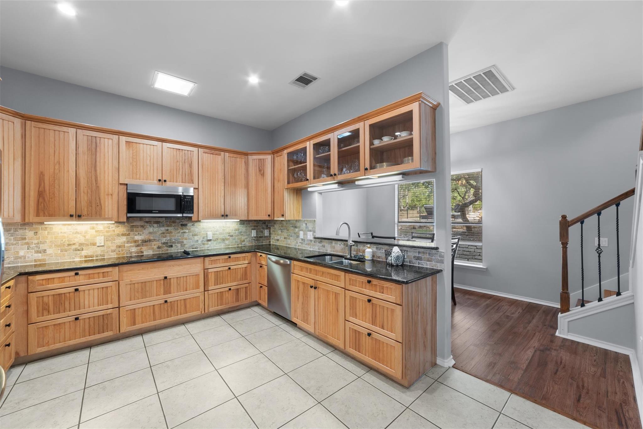 508 N Canyonwood Dr, Dripping Springs, TX 78620