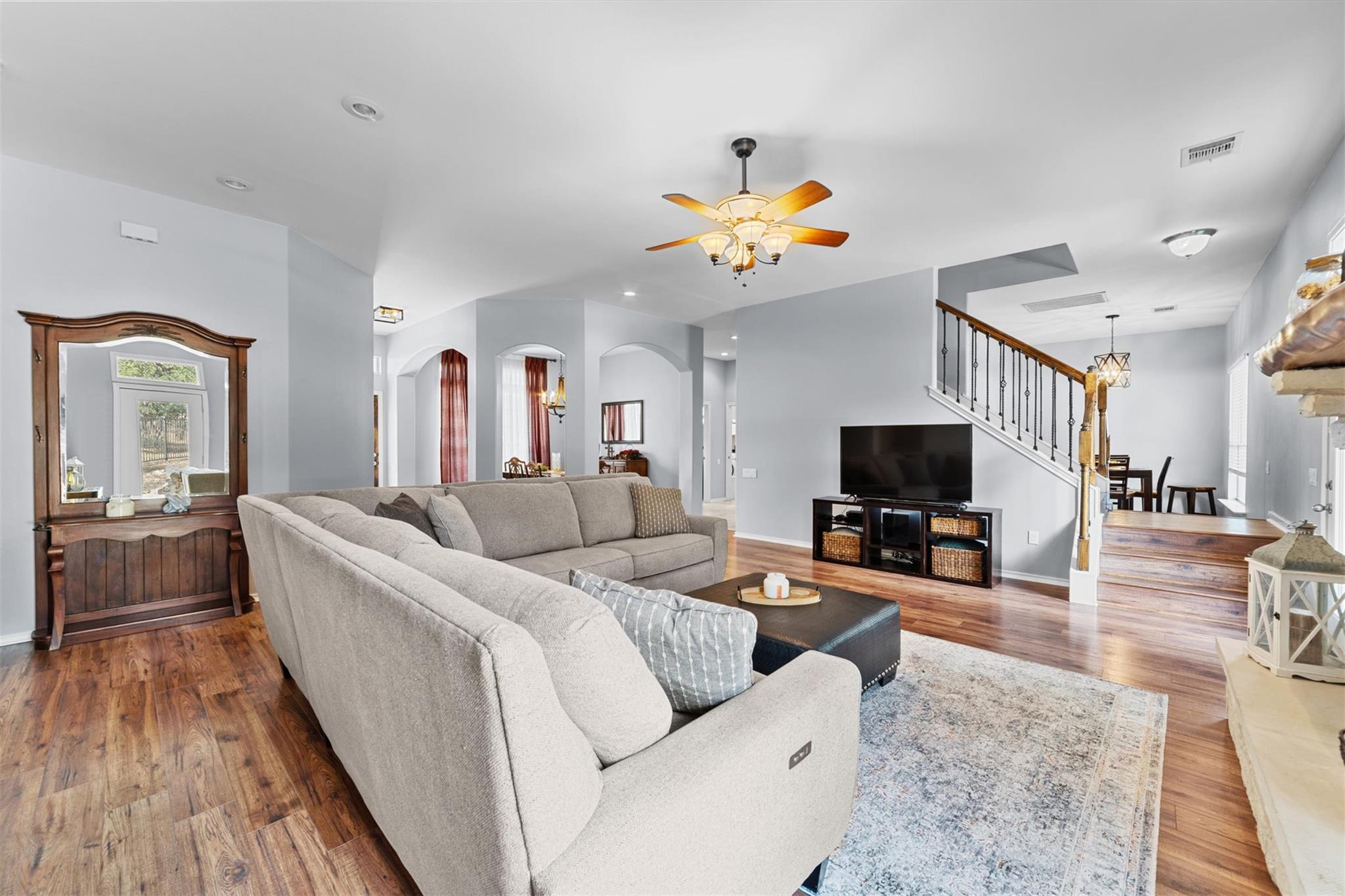 508 N Canyonwood Dr, Dripping Springs, TX 78620