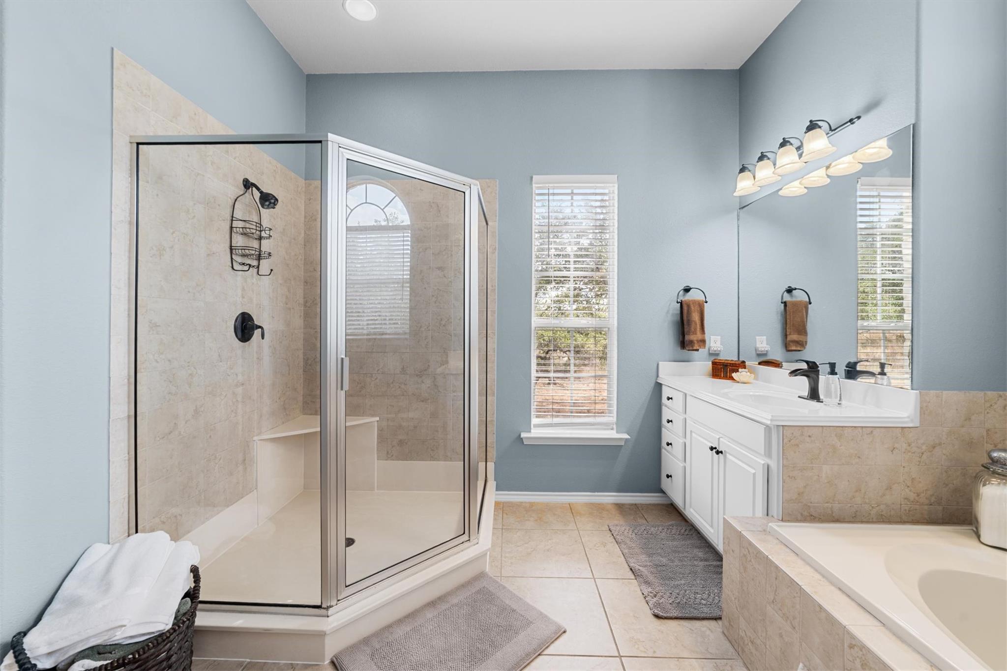 508 N Canyonwood Dr, Dripping Springs, TX 78620