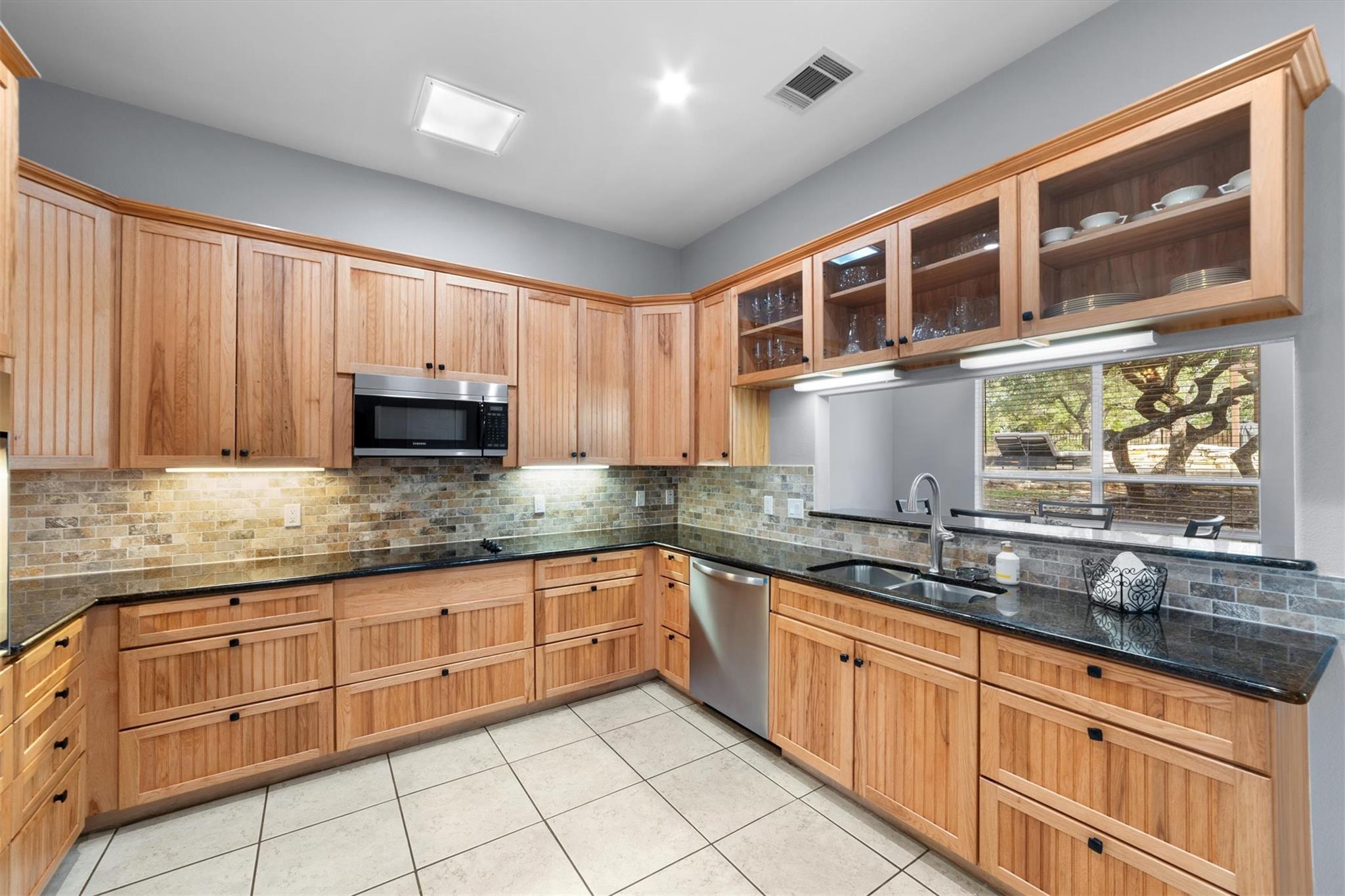 508 N Canyonwood Dr, Dripping Springs, TX 78620