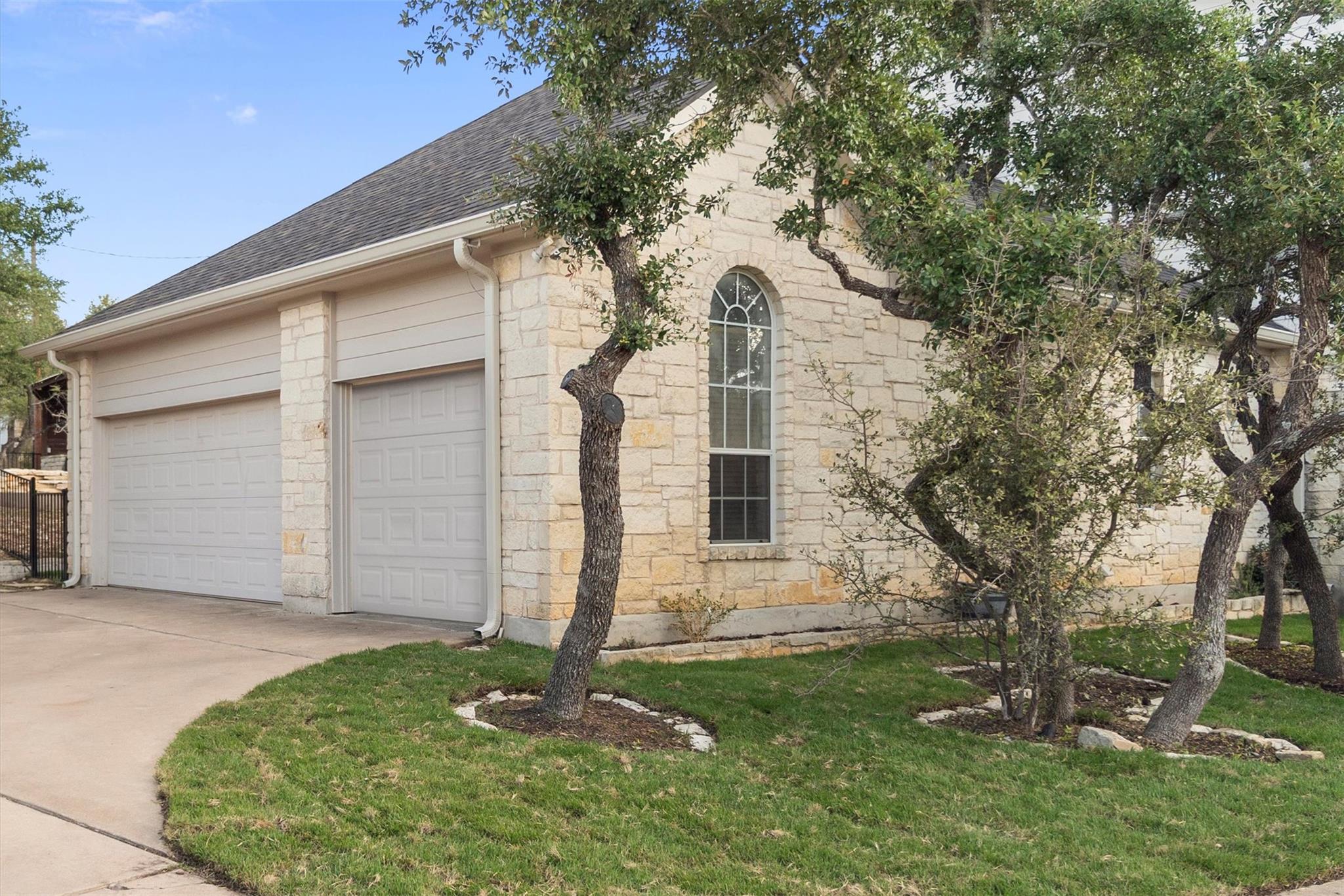 508 N Canyonwood Dr, Dripping Springs, TX 78620