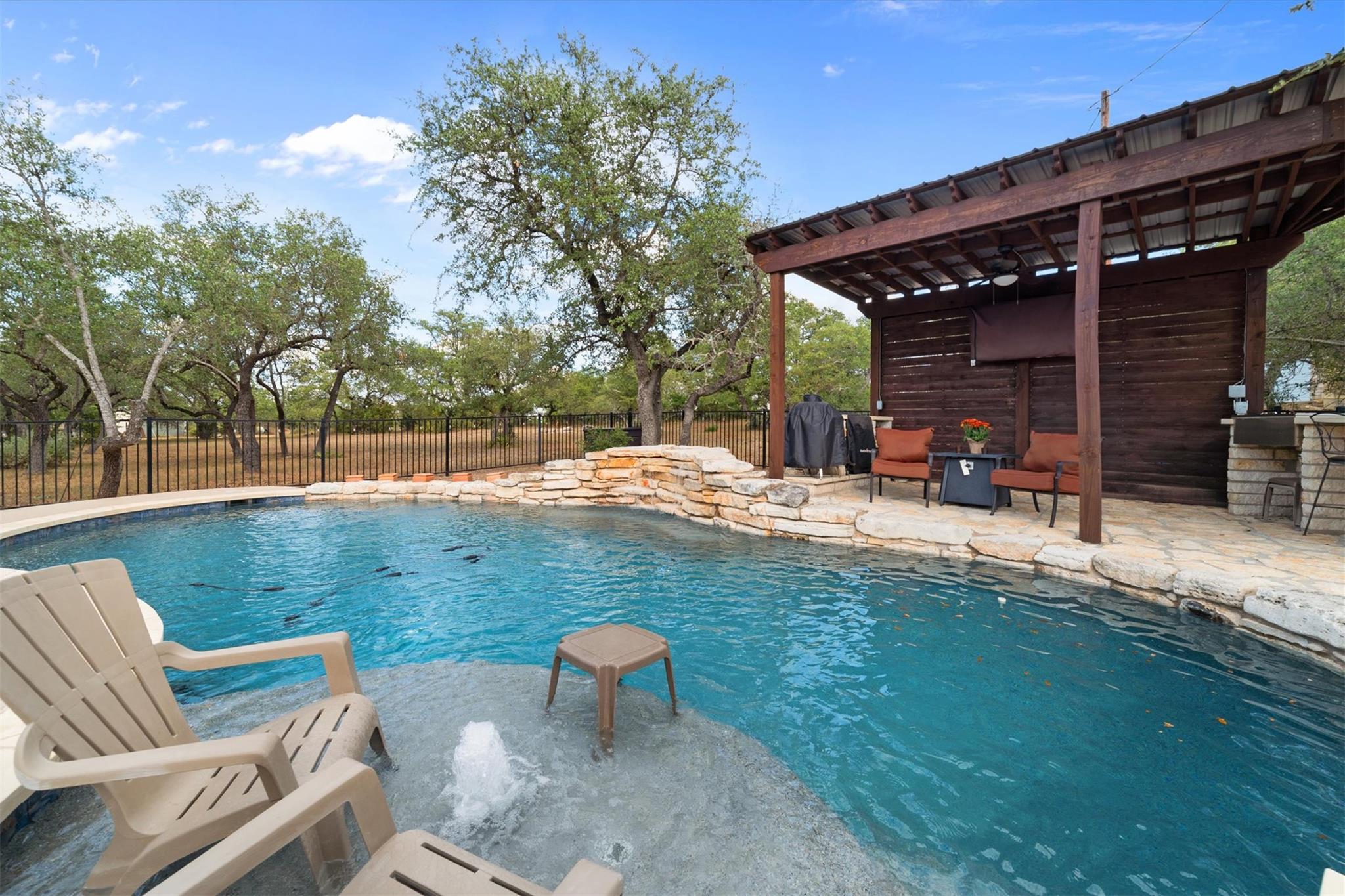 508 N Canyonwood Dr, Dripping Springs, TX 78620