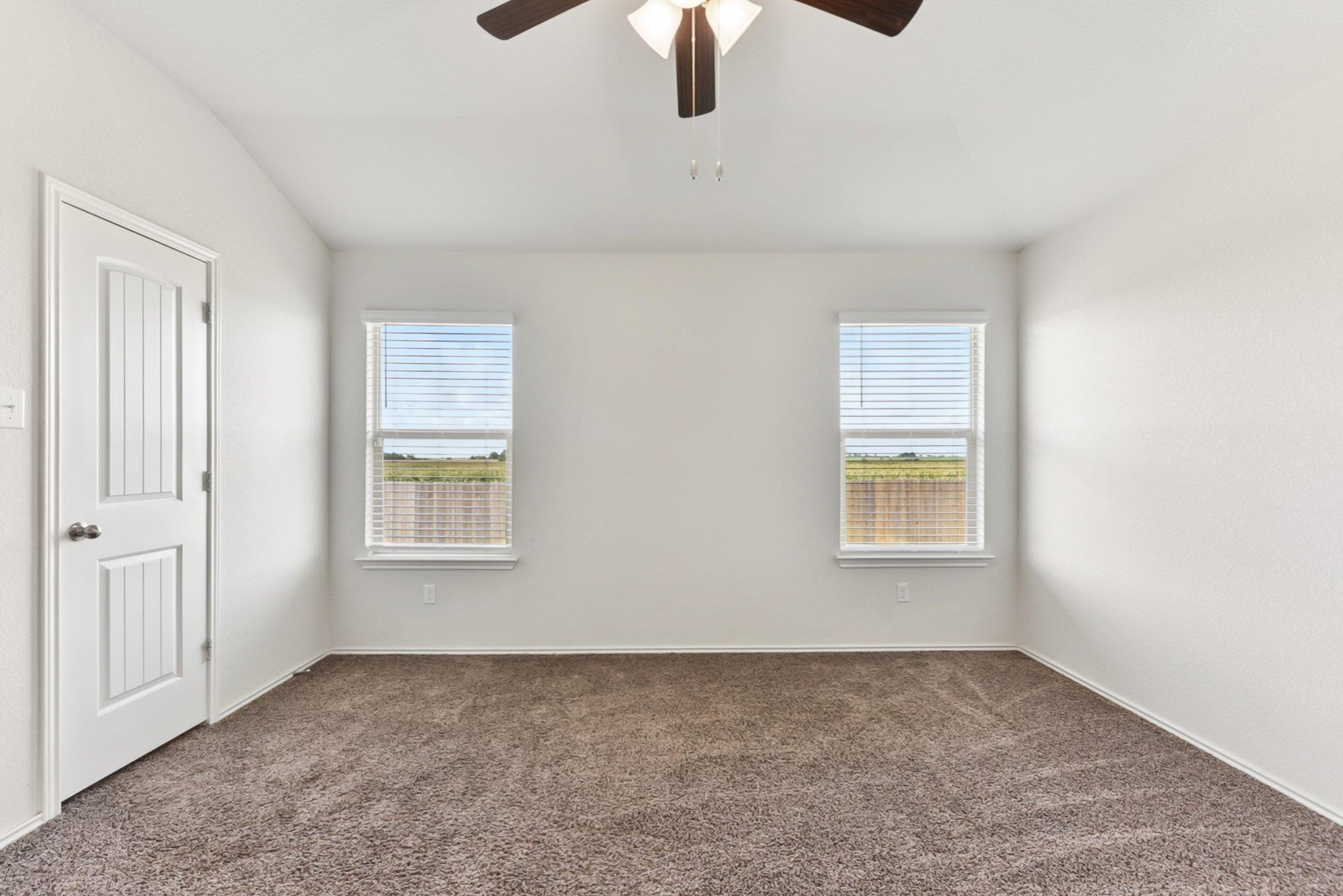 133 Nathaniel Dr, Taylor, TX 76574