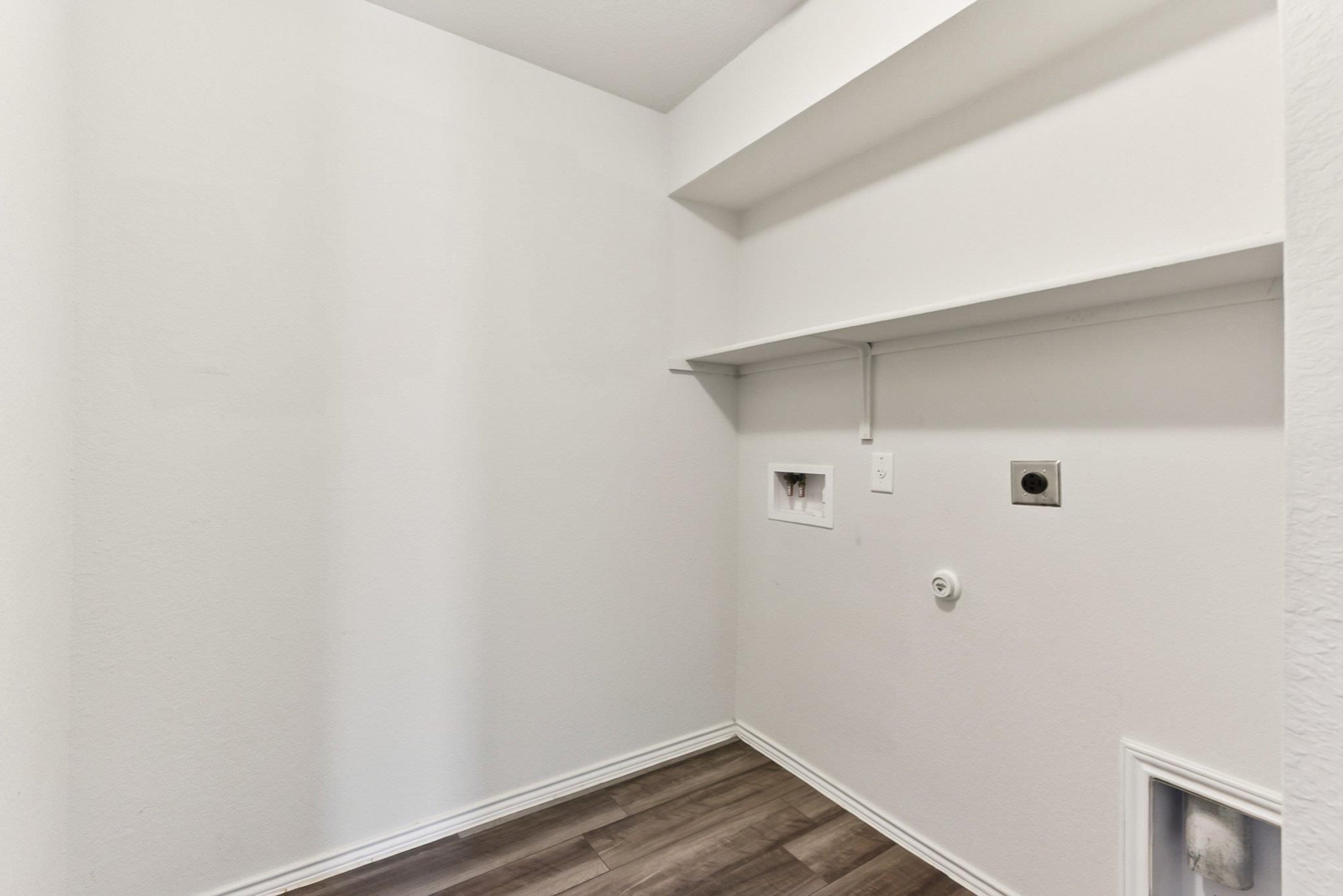 133 Nathaniel Dr, Taylor, TX 76574