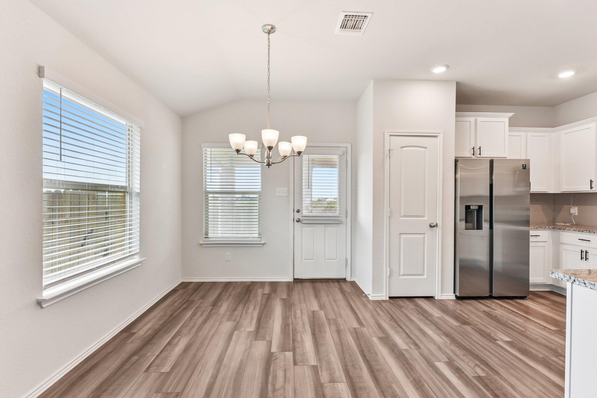 133 Nathaniel Dr, Taylor, TX 76574