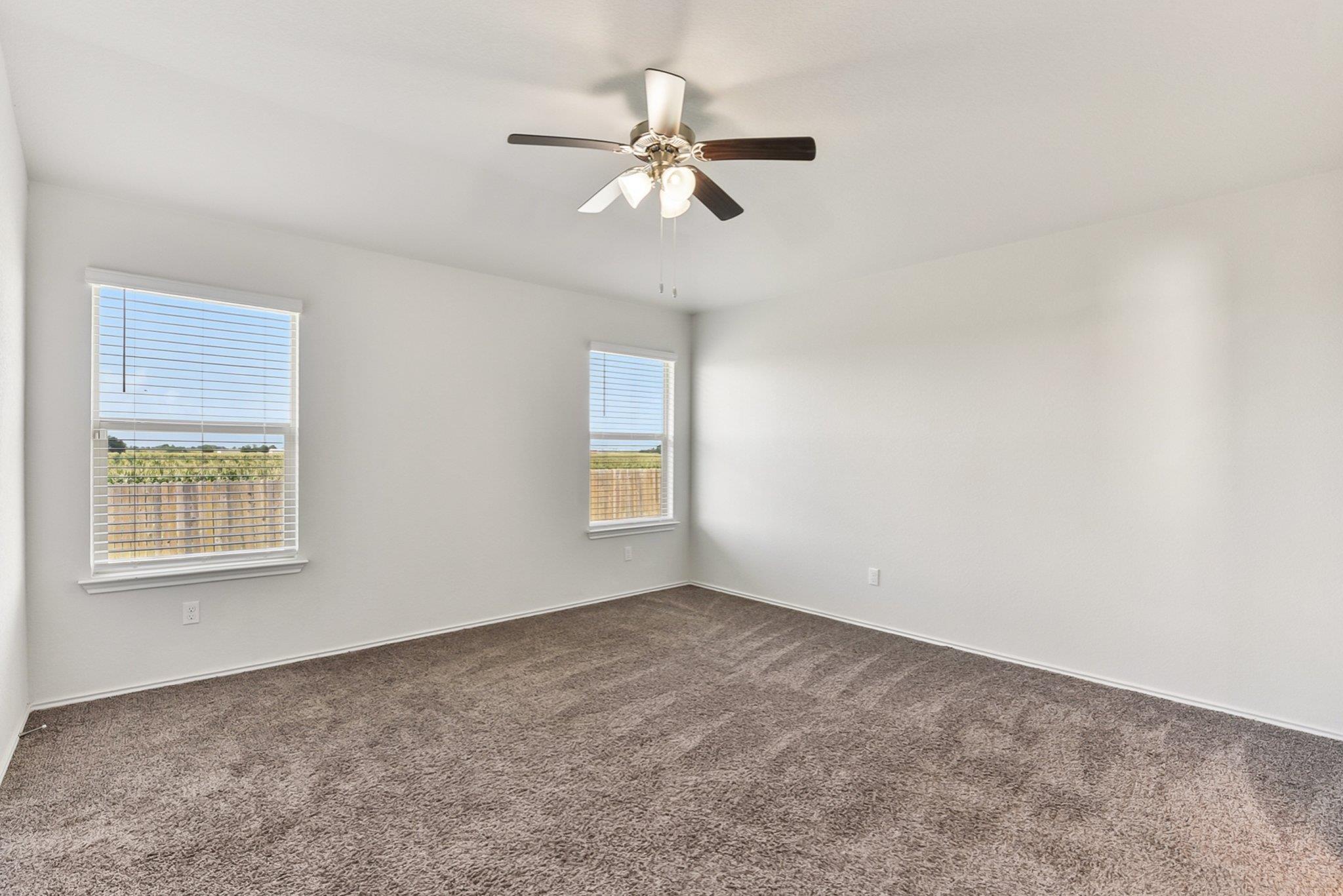 133 Nathaniel Dr, Taylor, TX 76574