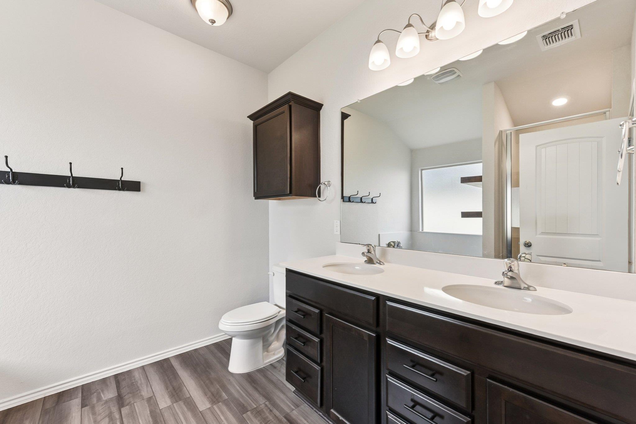 133 Nathaniel Dr, Taylor, TX 76574