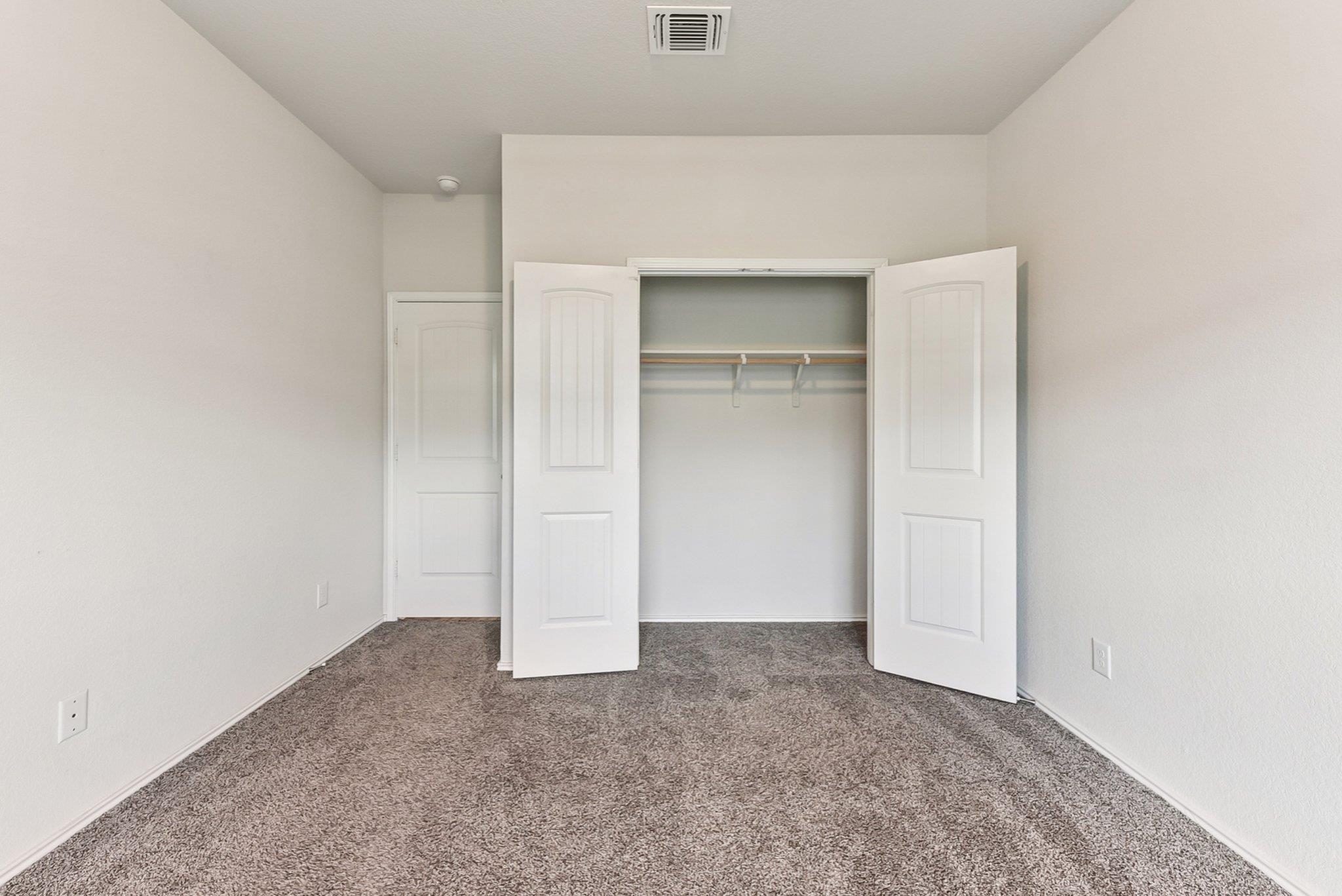 133 Nathaniel Dr, Taylor, TX 76574