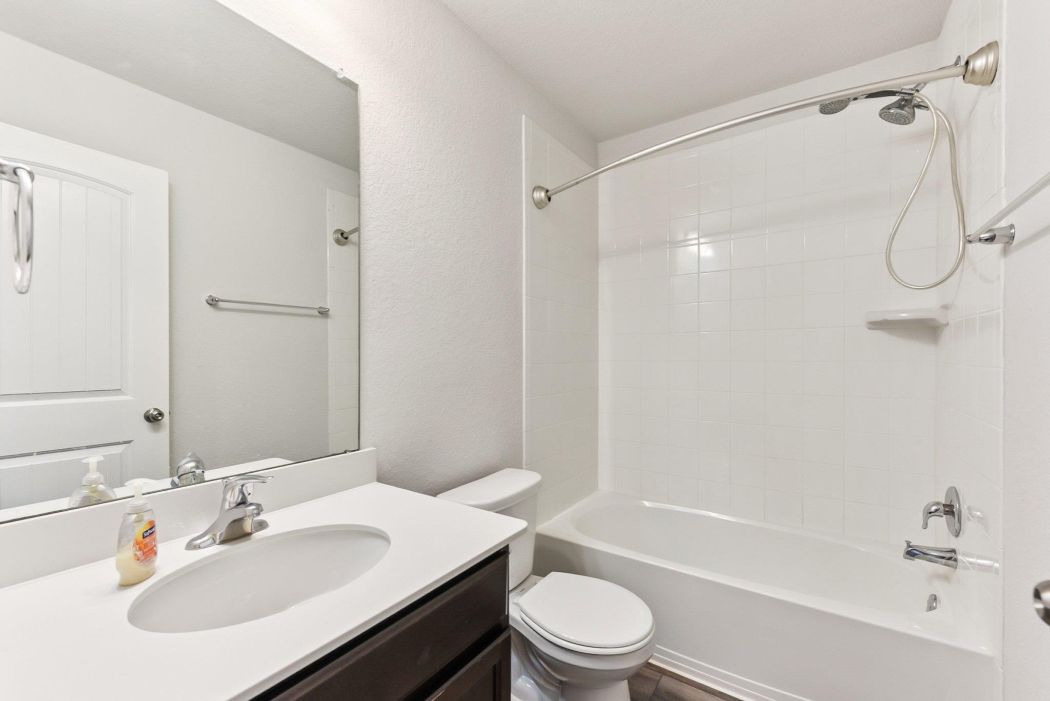 133 Nathaniel Dr, Taylor, TX 76574