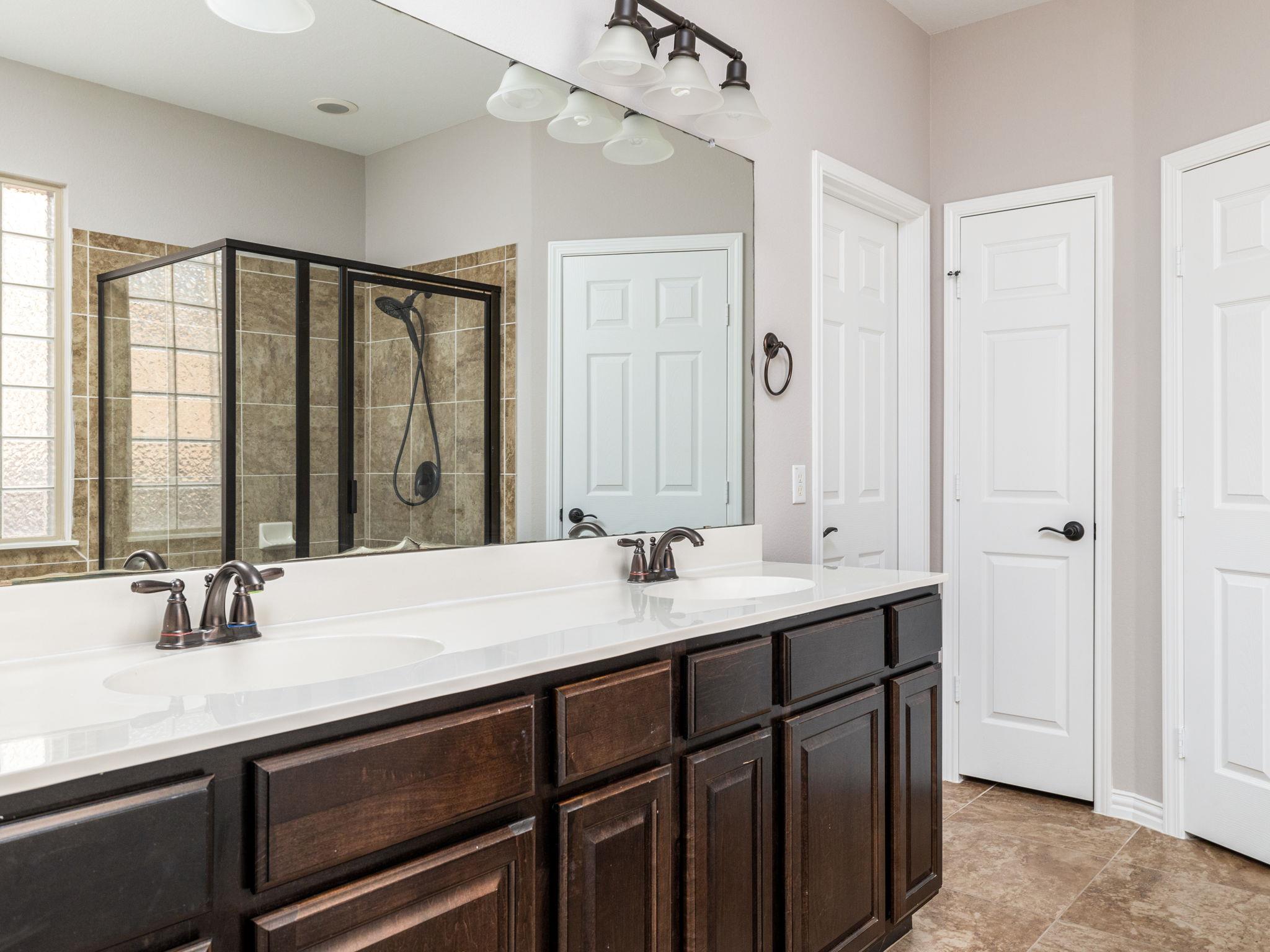 2040 Elaina Loop, Leander, TX 78641