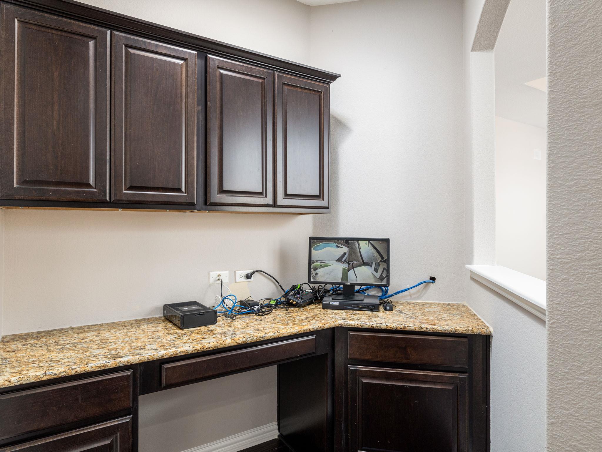 2040 Elaina Loop, Leander, TX 78641