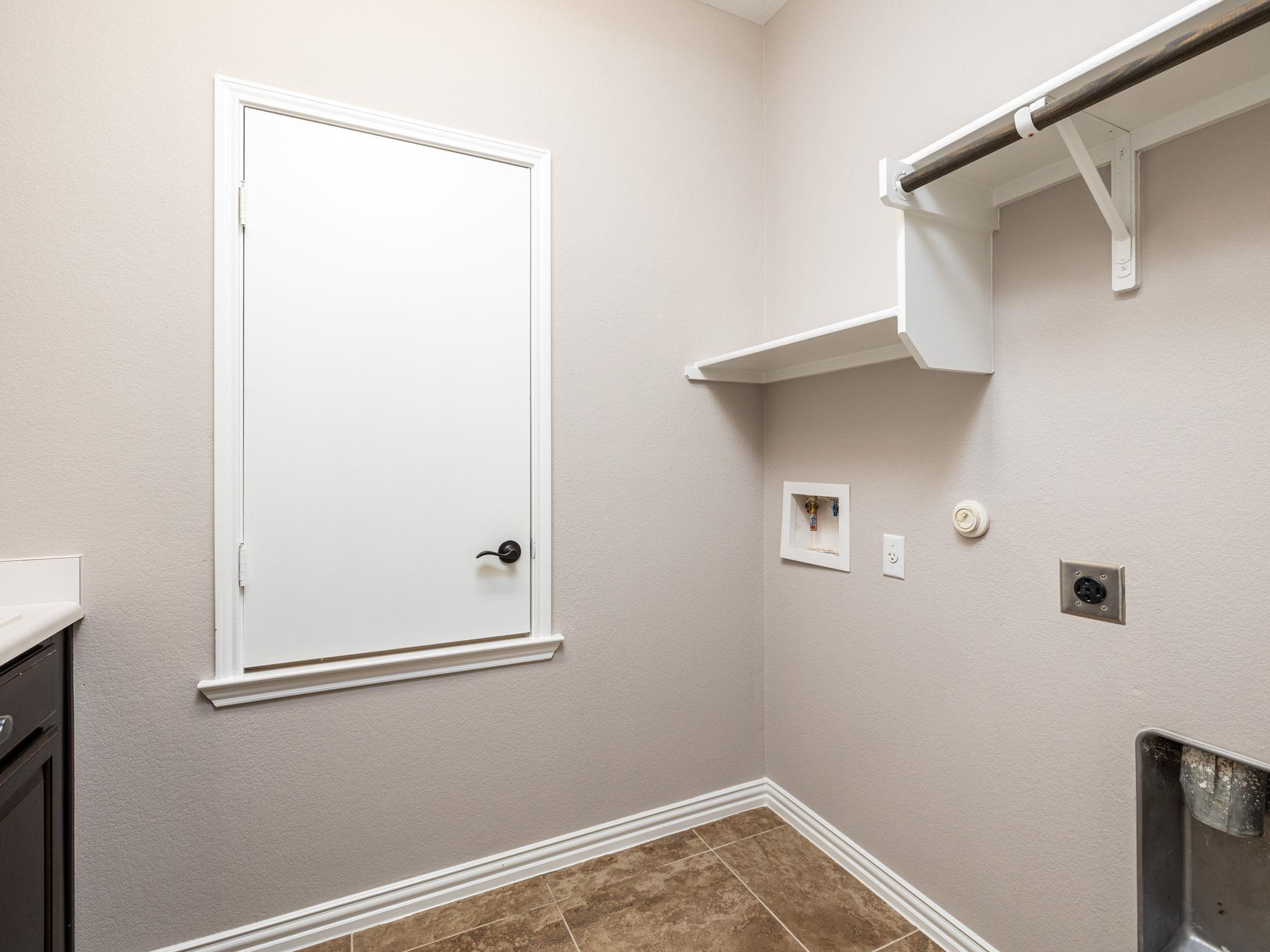 2040 Elaina Loop, Leander, TX 78641