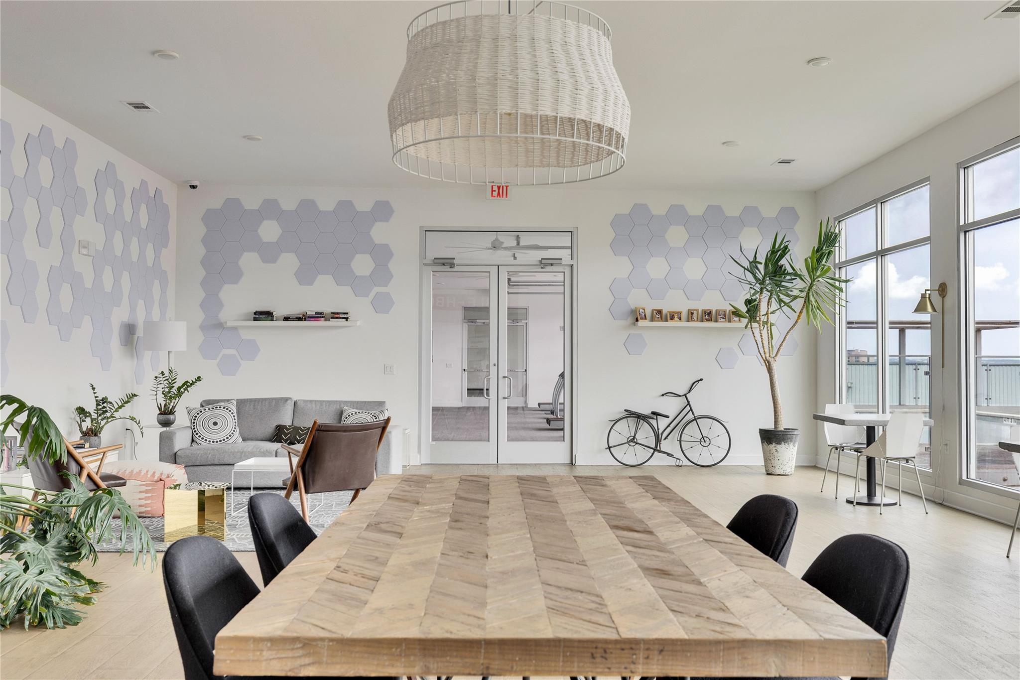 4361 S Congress Ave # 335A, Austin, TX 78745