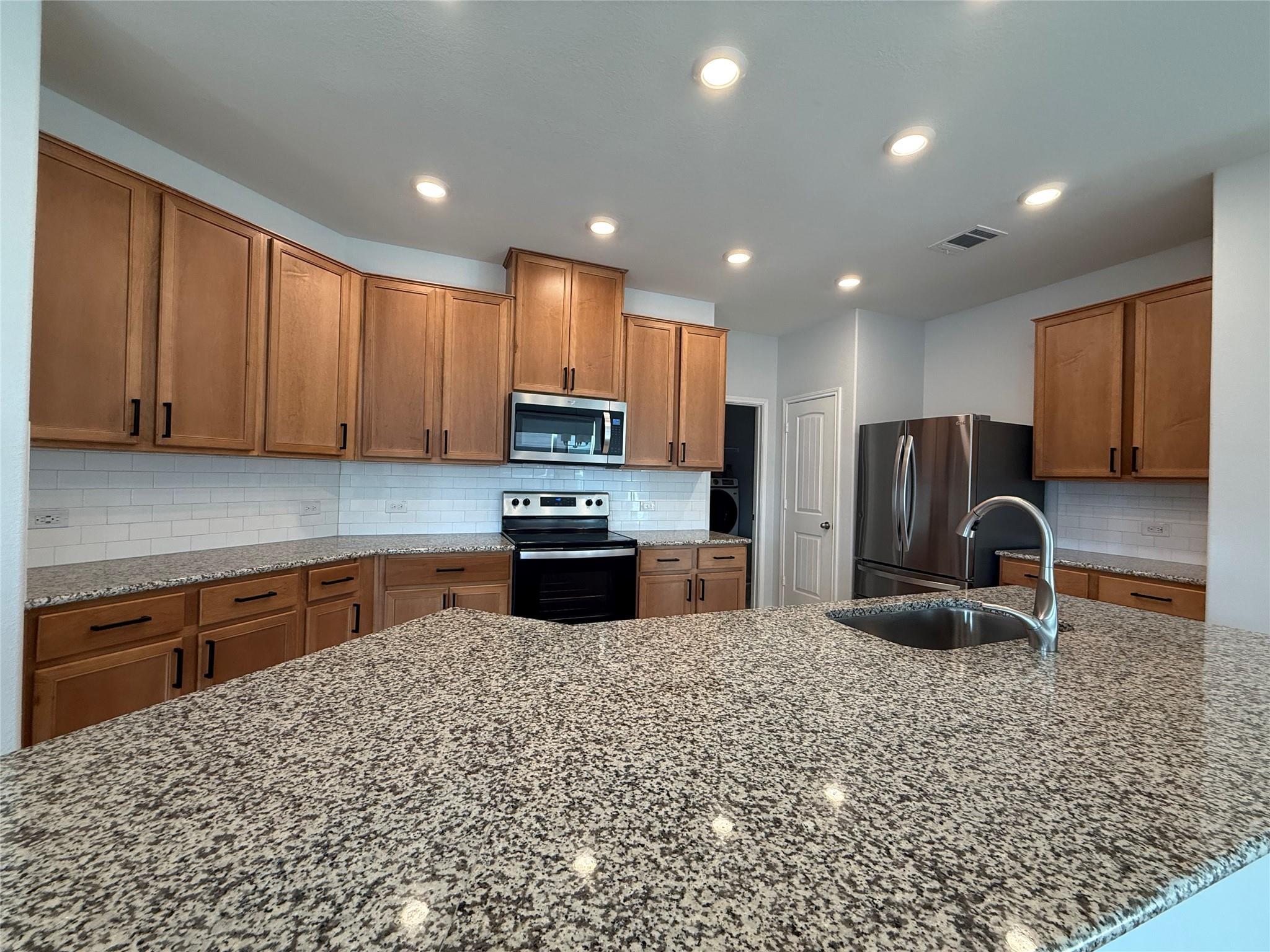 216 Bougainvillea Loop, Georgetown, TX 78626