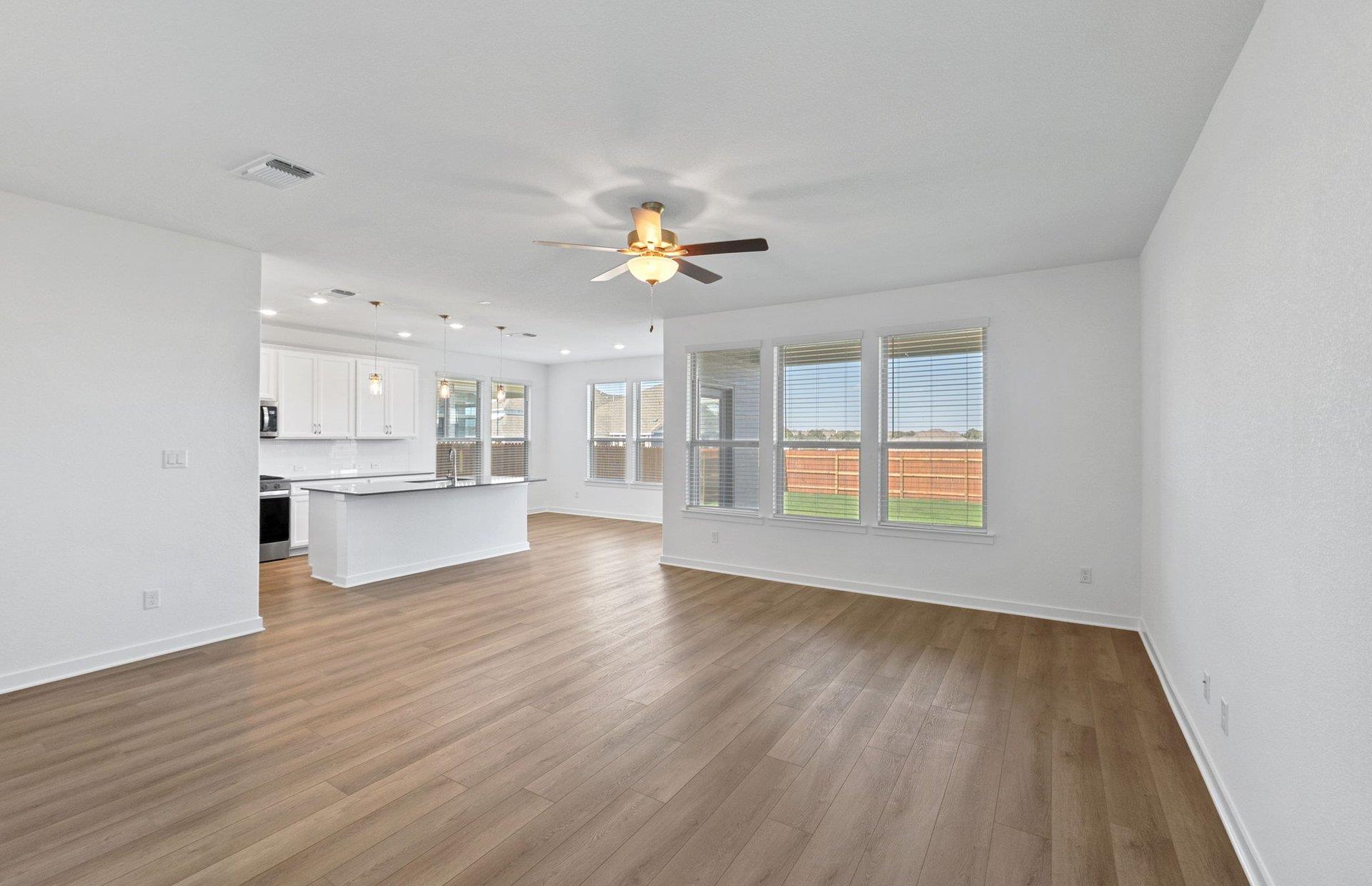 121 Ventura Dr, Liberty Hill, TX 78642