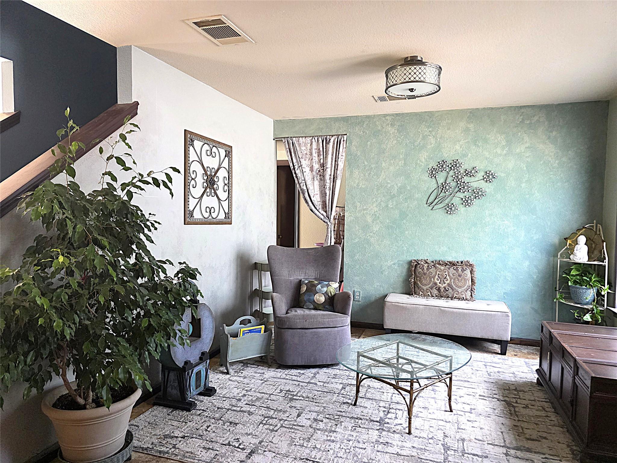 1806 Candlelight Dr, Leander, TX 78641