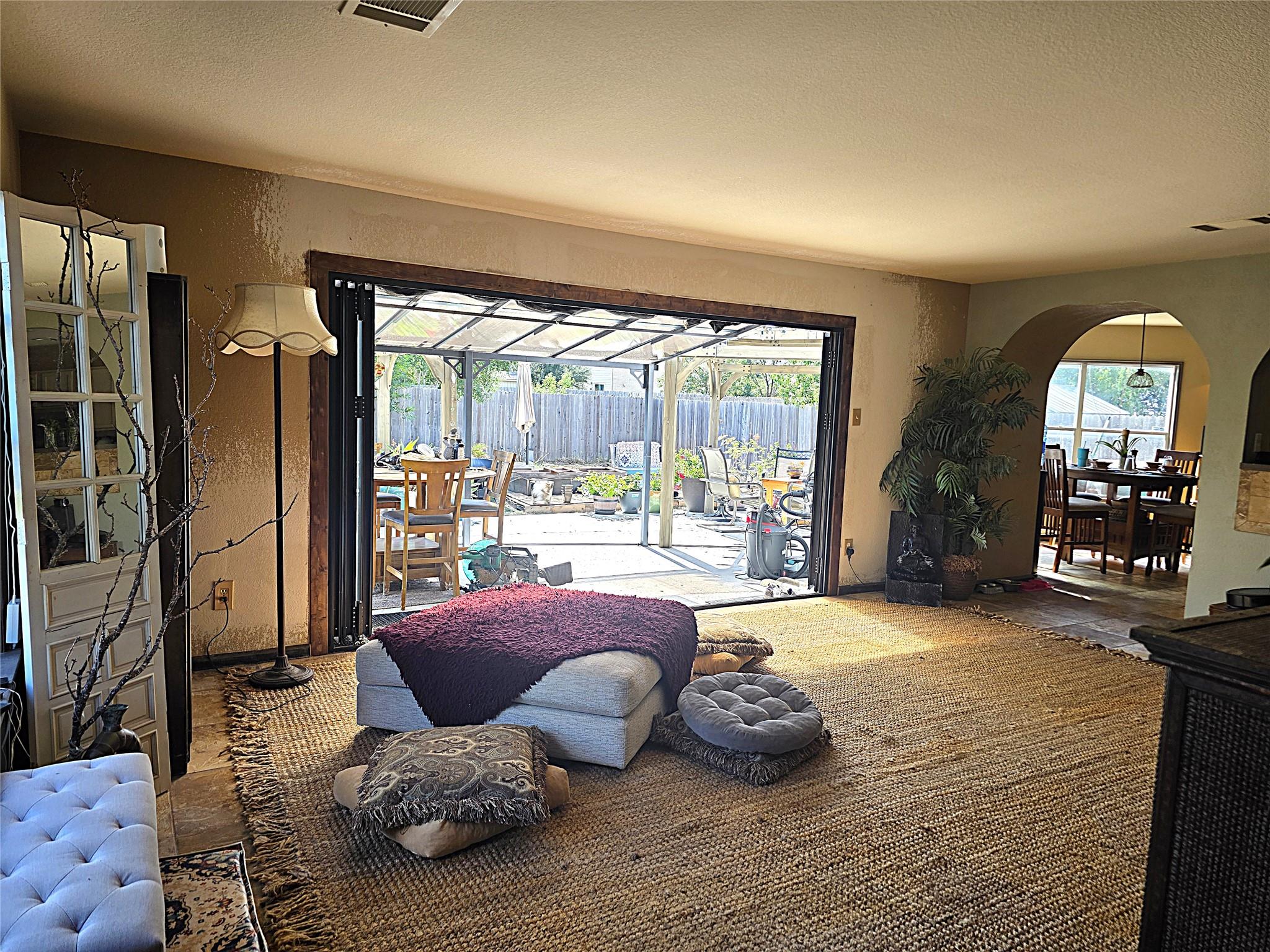 1806 Candlelight Dr, Leander, TX 78641