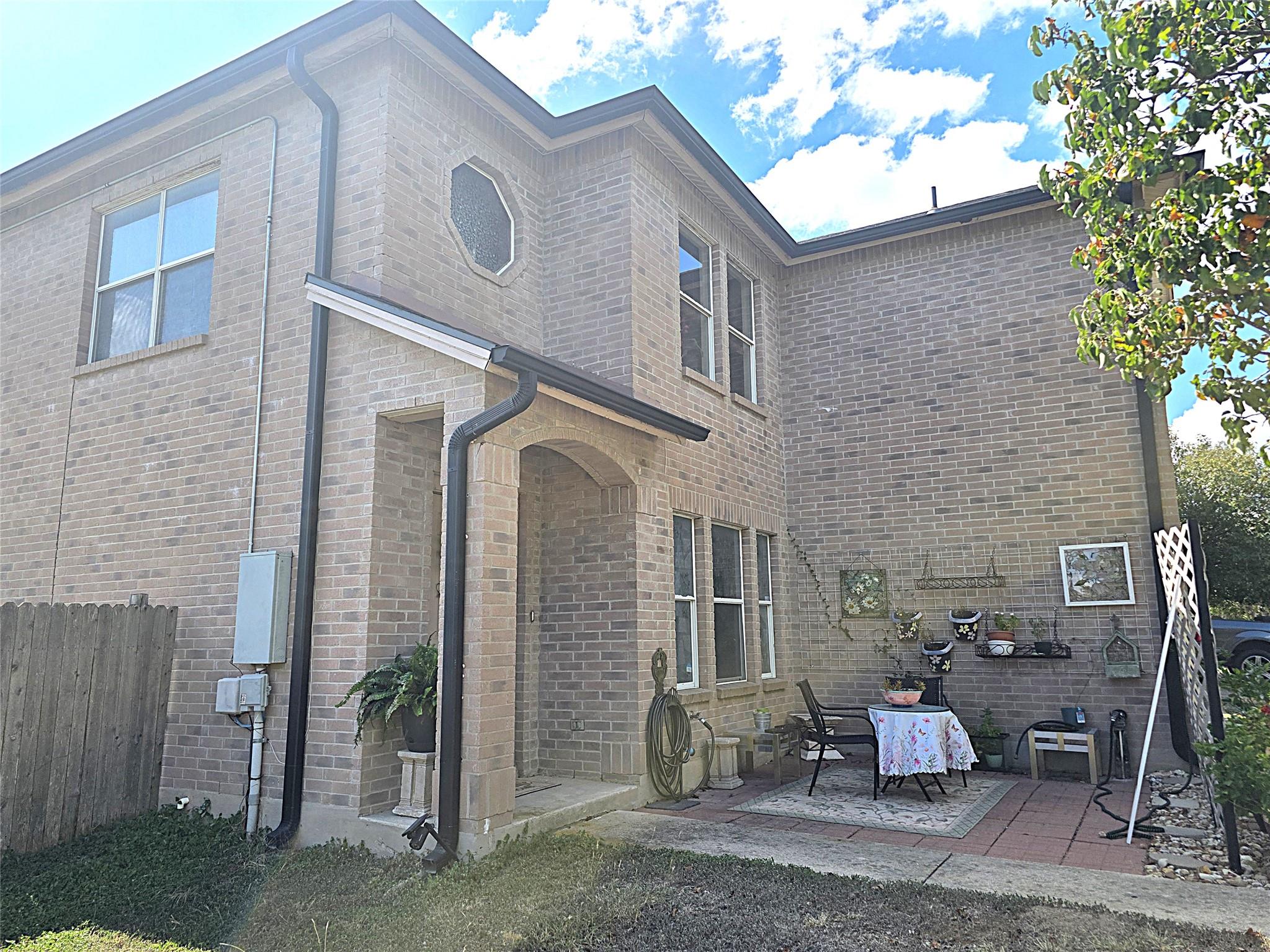 1806 Candlelight Dr, Leander, TX 78641