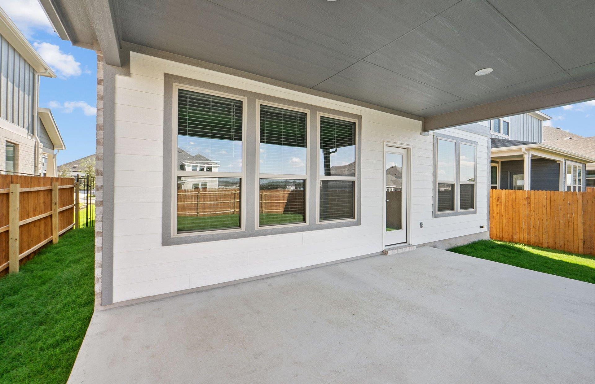 125 Ventura Dr, Liberty Hill, TX 78642