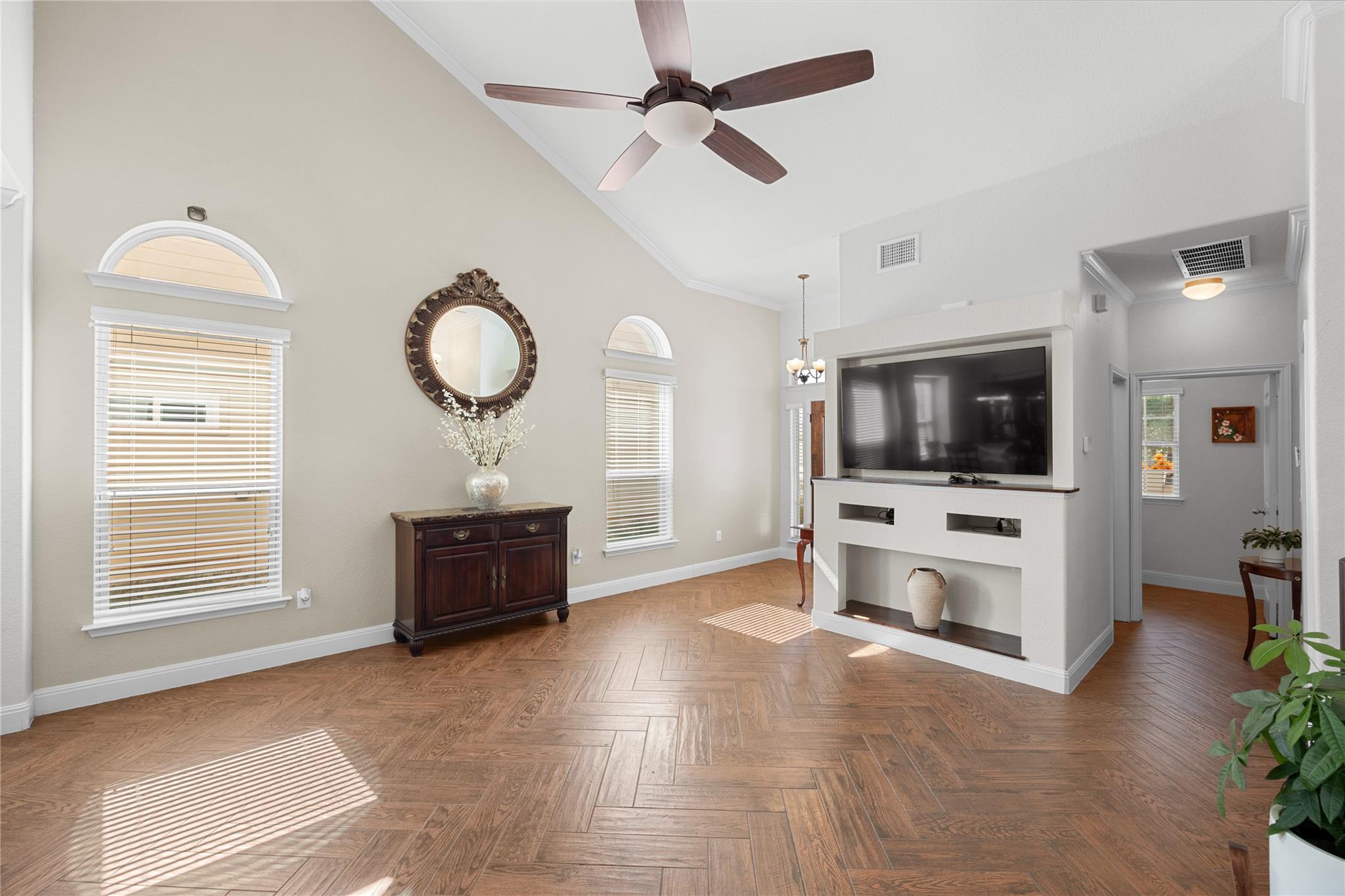 636 Pinnacle Dr, Georgetown, TX 78626