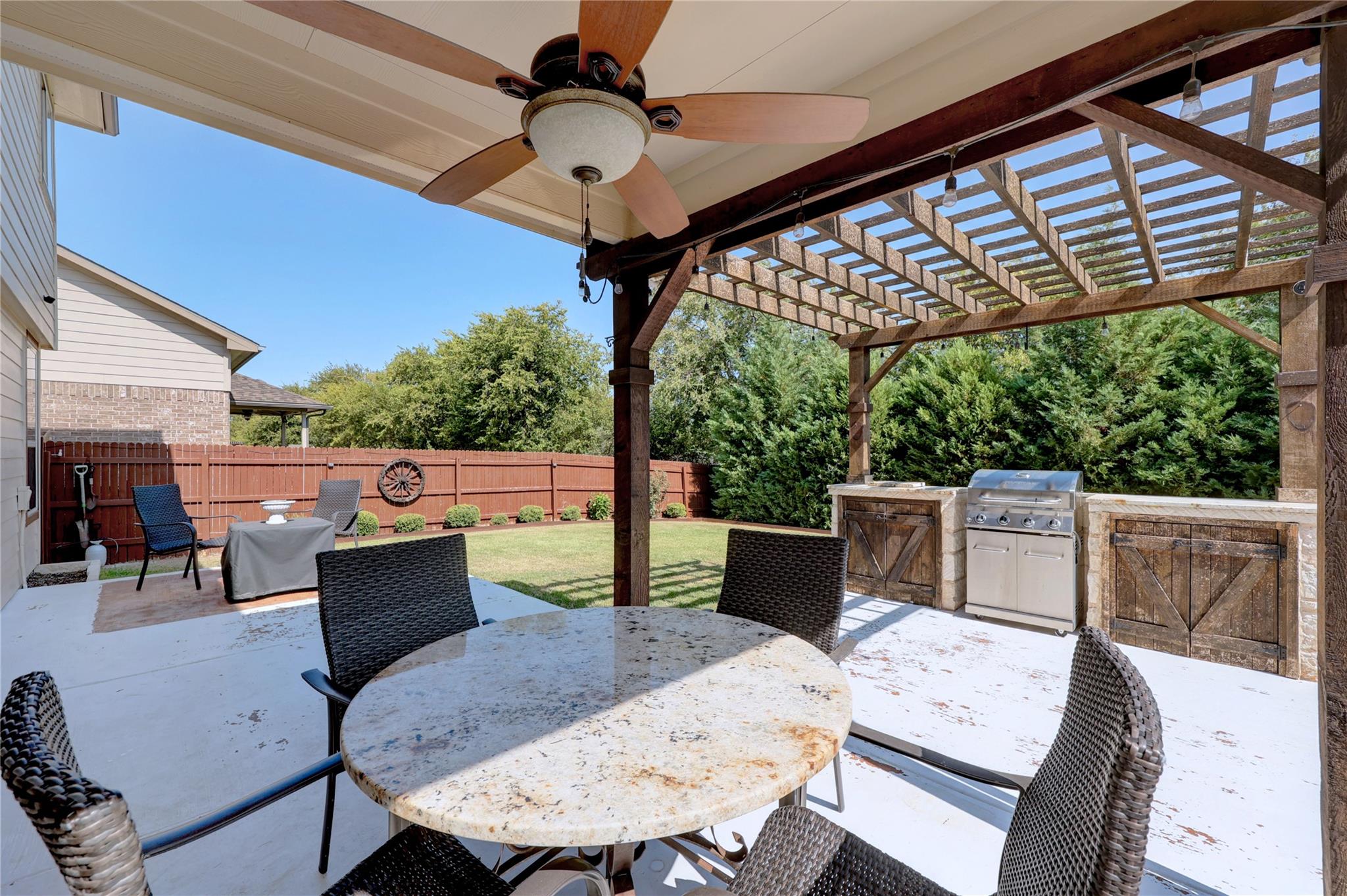 636 Pinnacle Dr, Georgetown, TX 78626