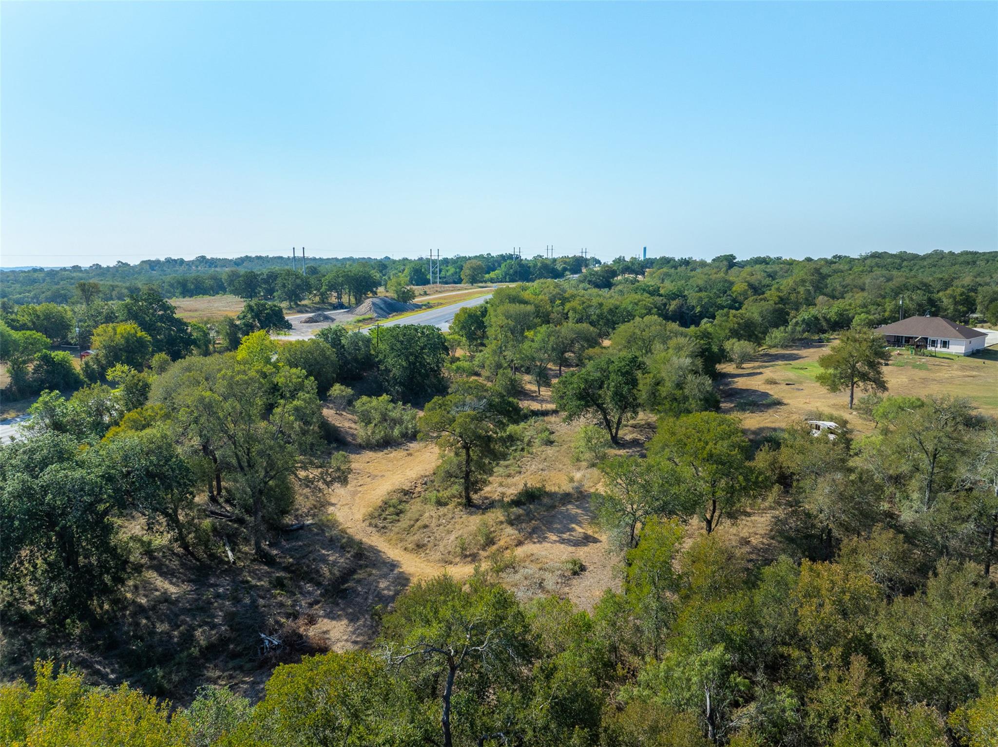 100 Westwood Rd, Lockhart, TX 78644