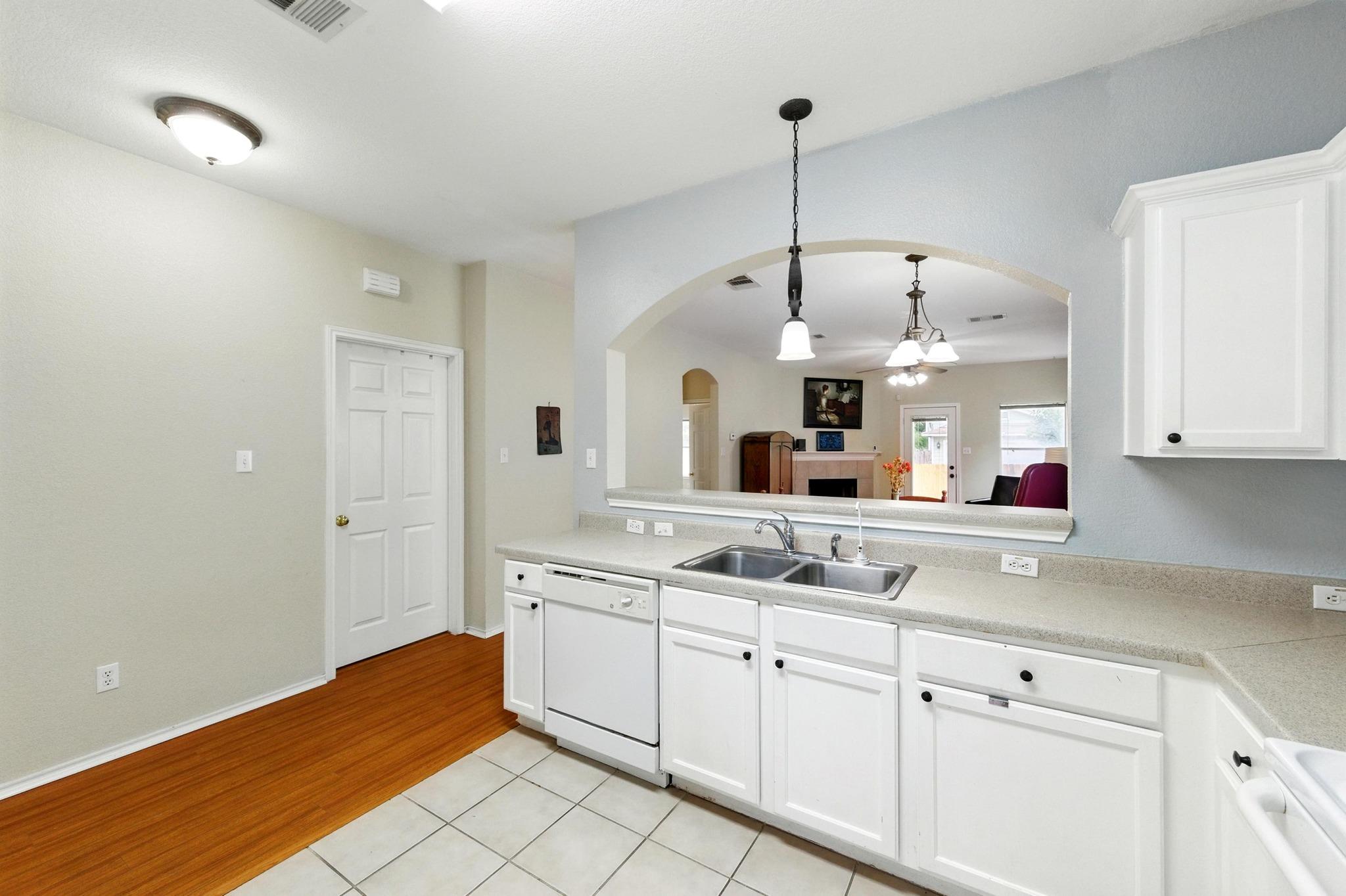 9403 Brandts Wood St, Austin, TX 78744