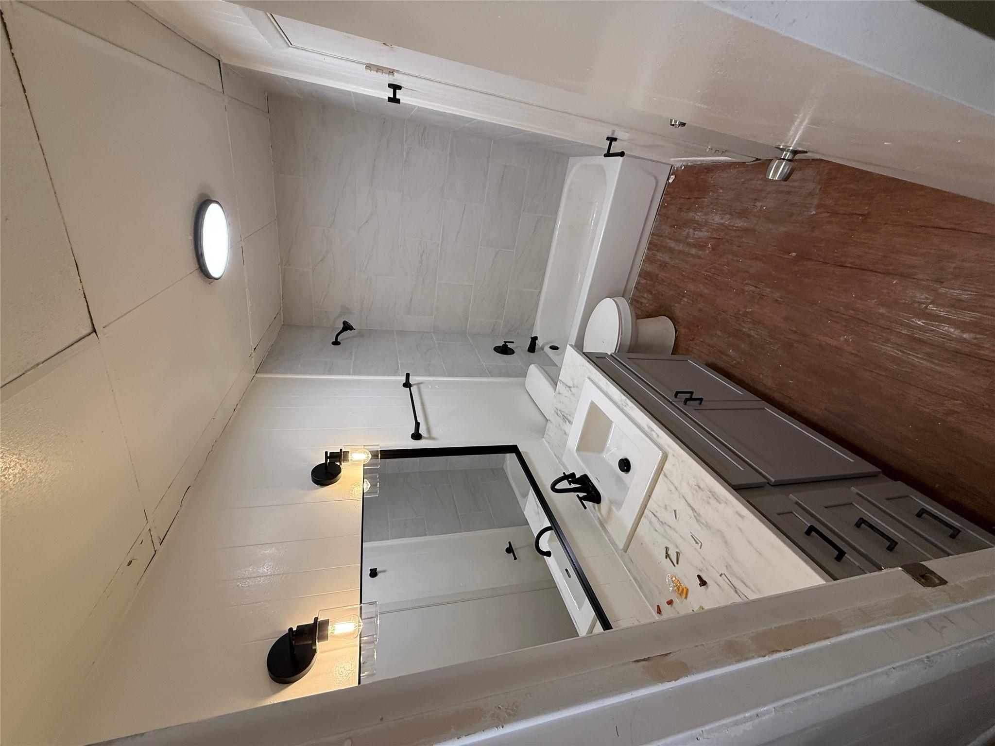 2103 Dixie Ln, Round Rock, TX 78664