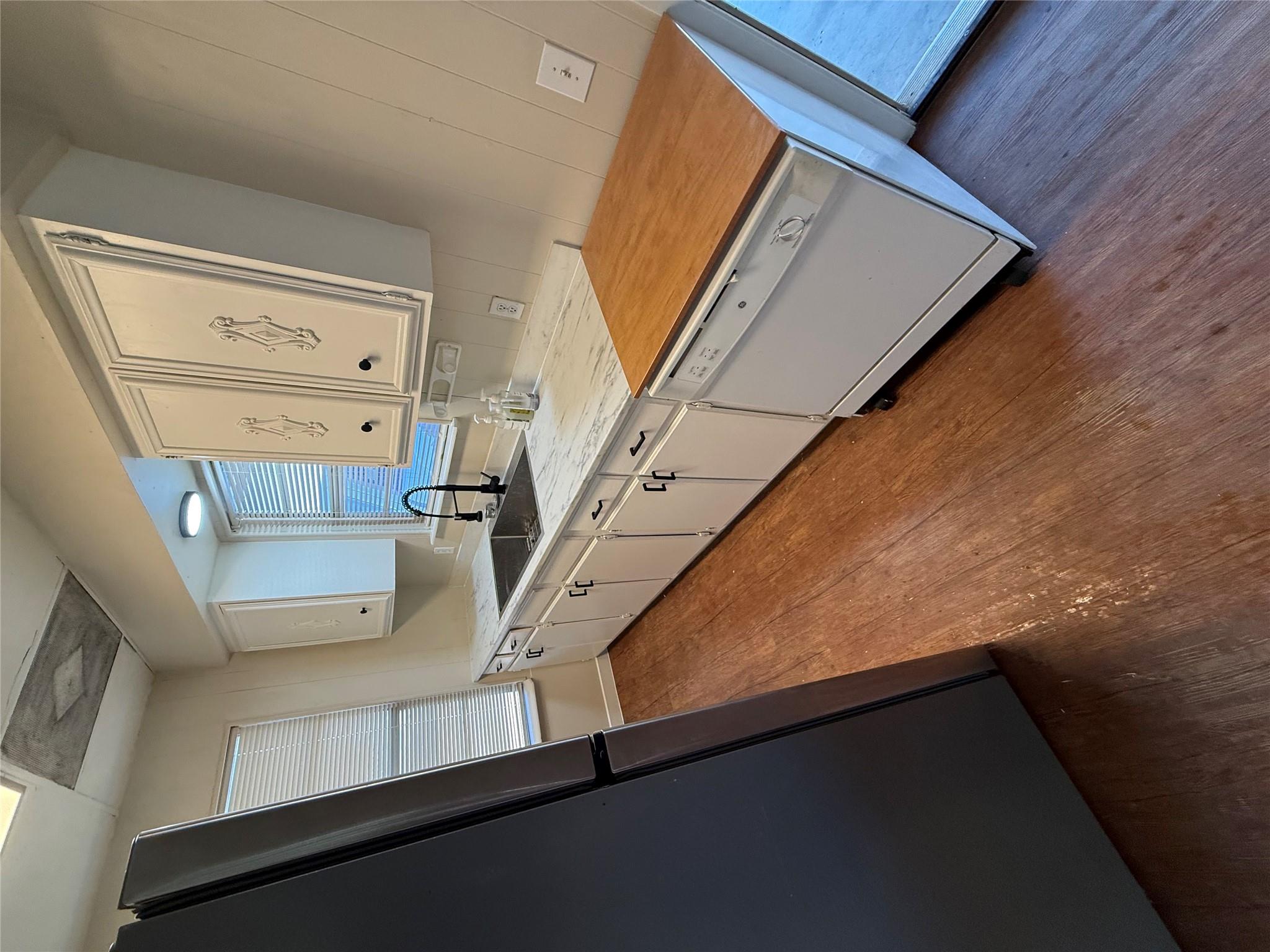 2103 Dixie Ln, Round Rock, TX 78664