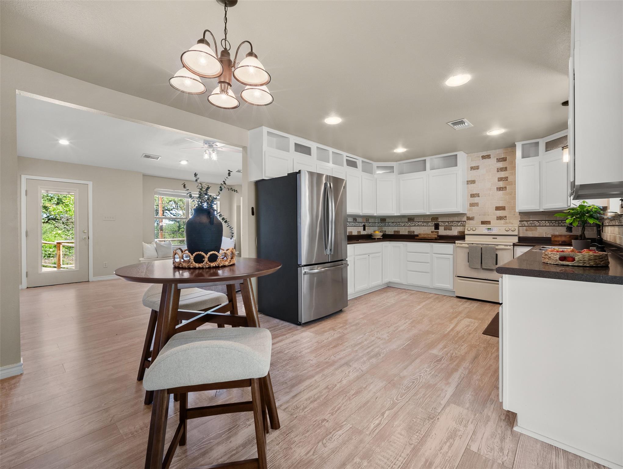 504 Oak Grove Rd, San Marcos, TX 78666