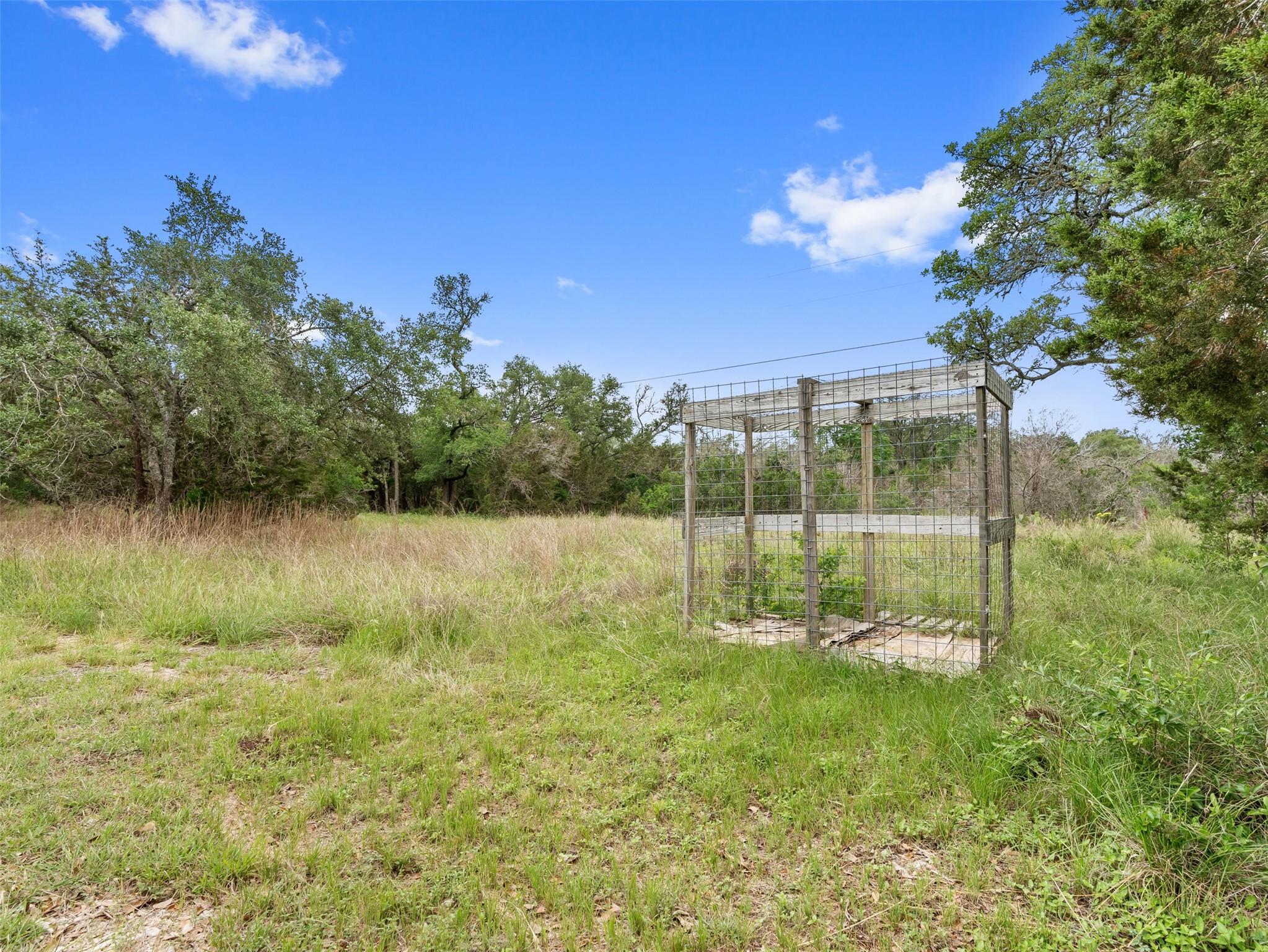 504 Oak Grove Rd, San Marcos, TX 78666