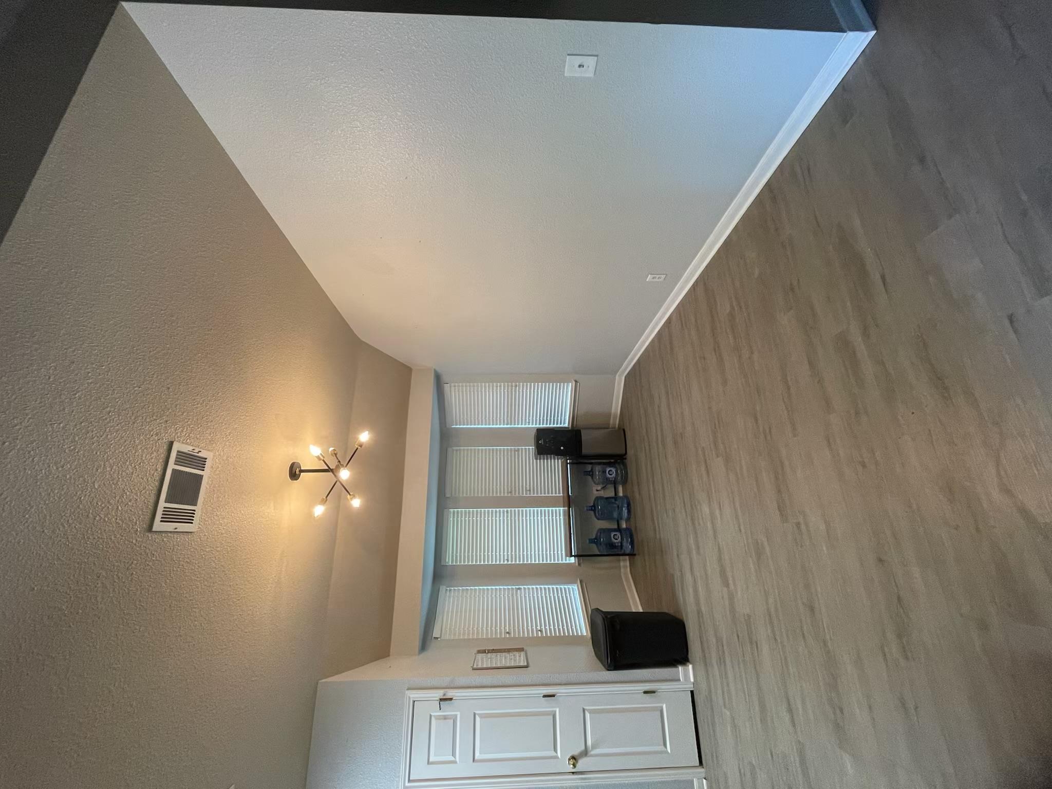 161 BUNNY Trl, Kyle, TX 78640