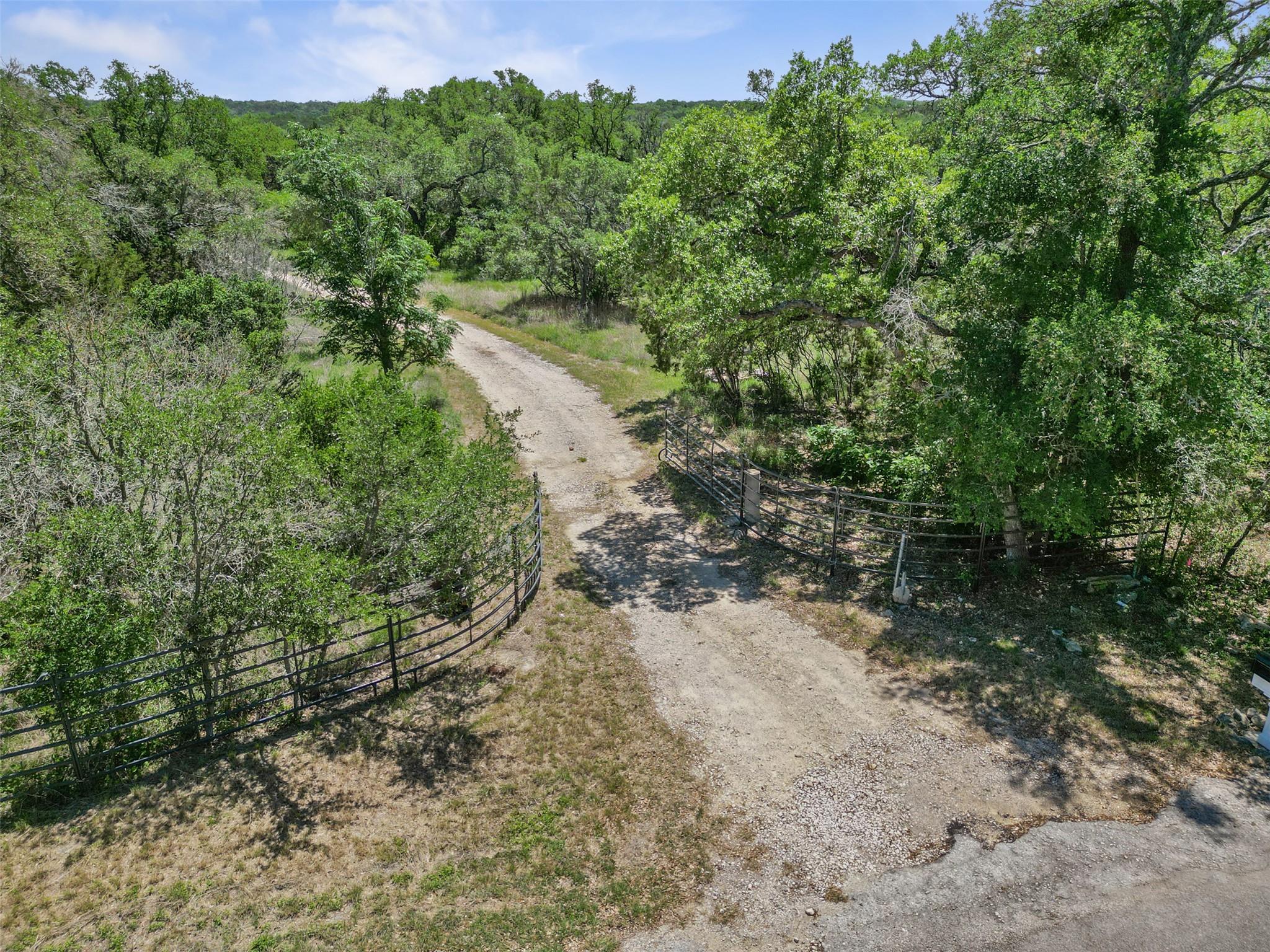 504 Oak Grove Rd, San Marcos, TX 78666