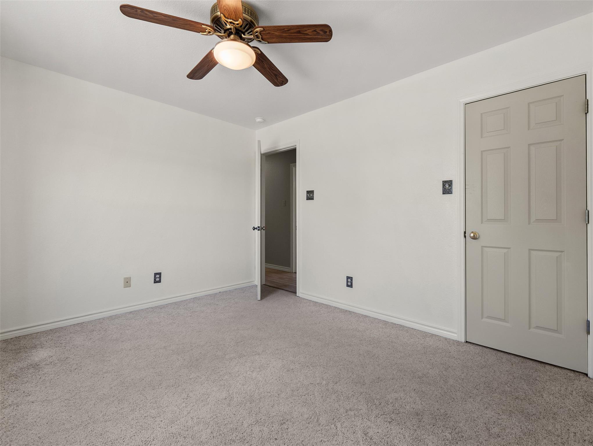 504 Oak Grove Rd, San Marcos, TX 78666