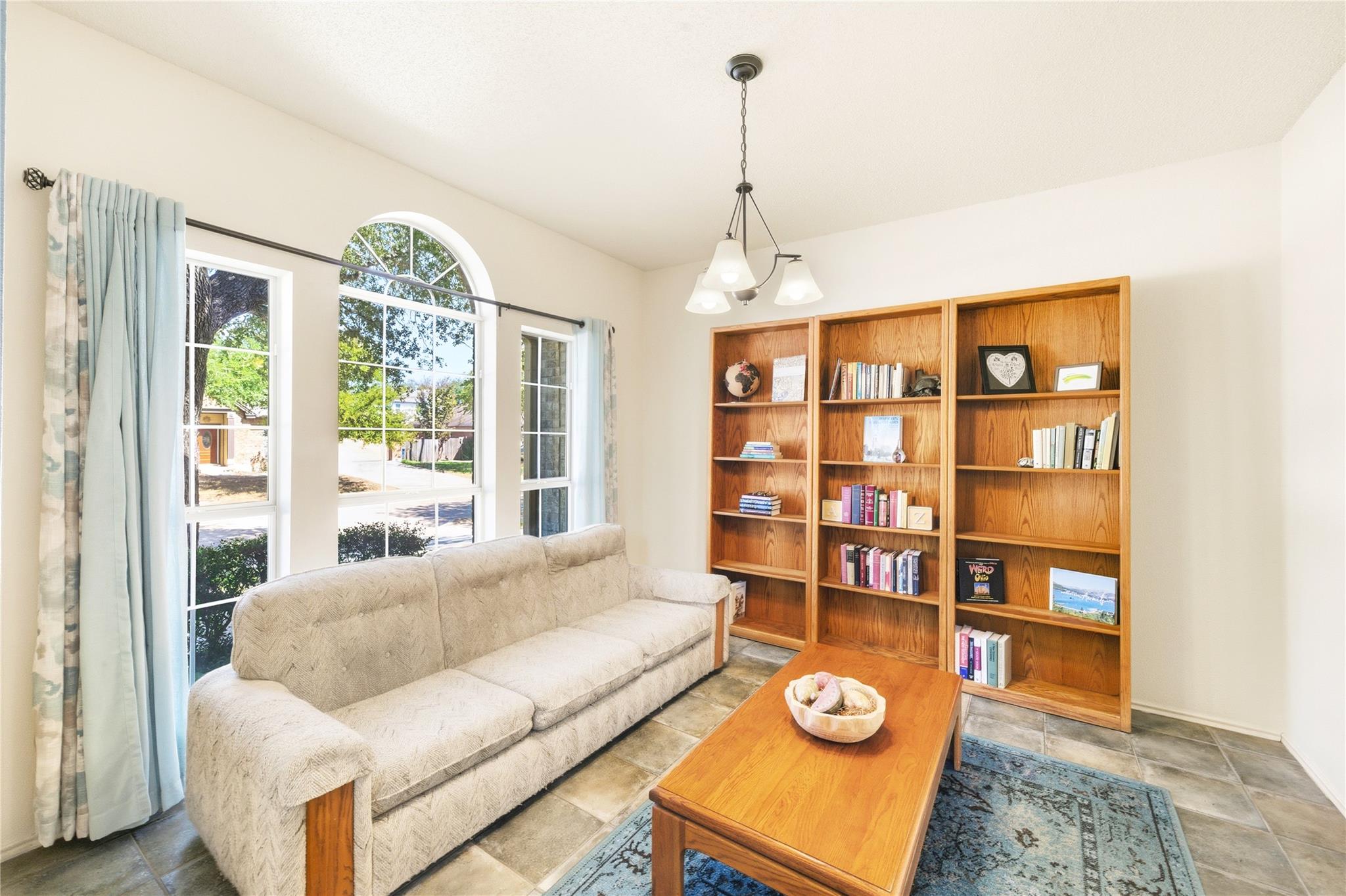 6617 Bramber Ln, Austin, TX 78754