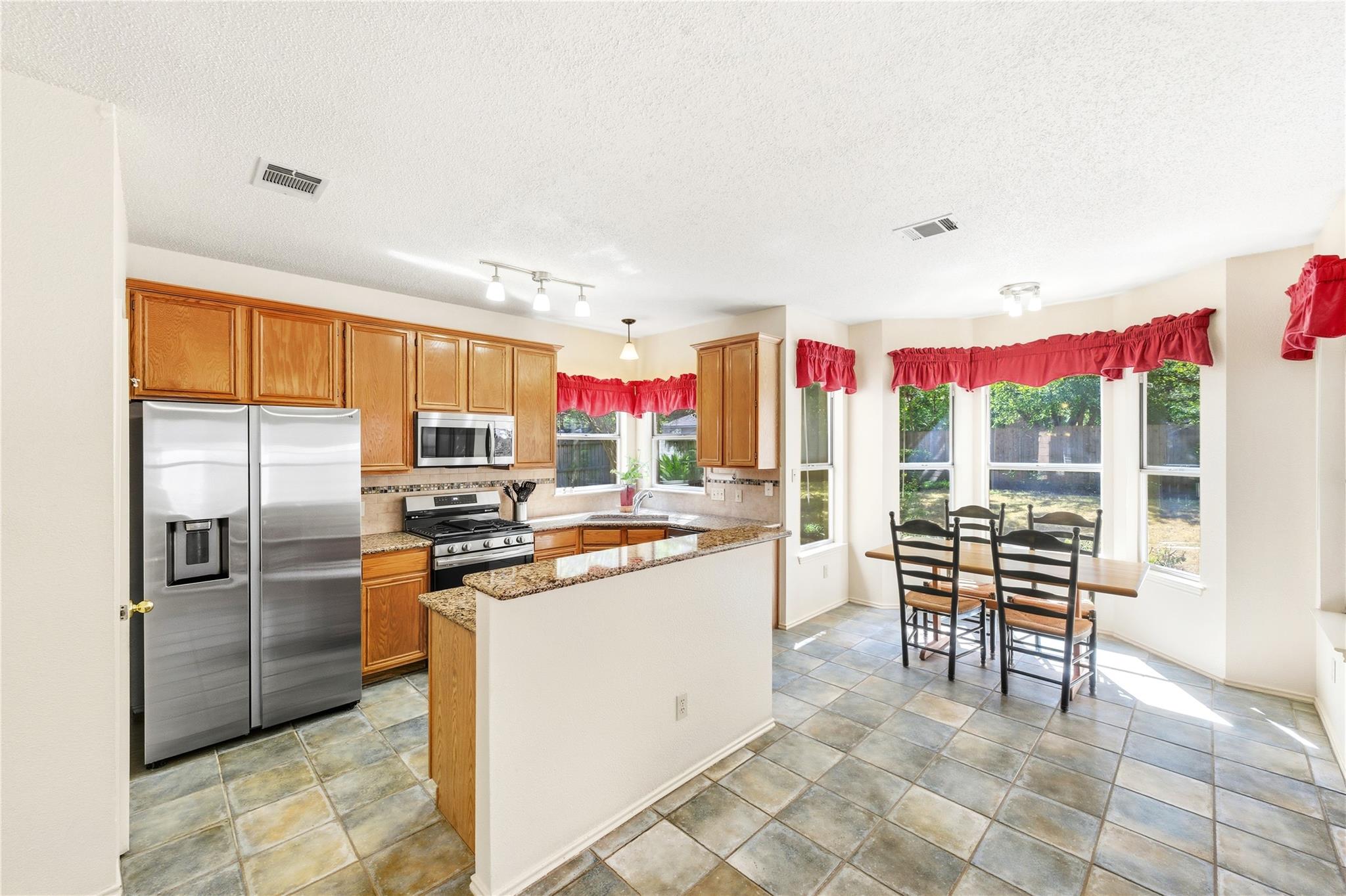 6617 Bramber Ln, Austin, TX 78754