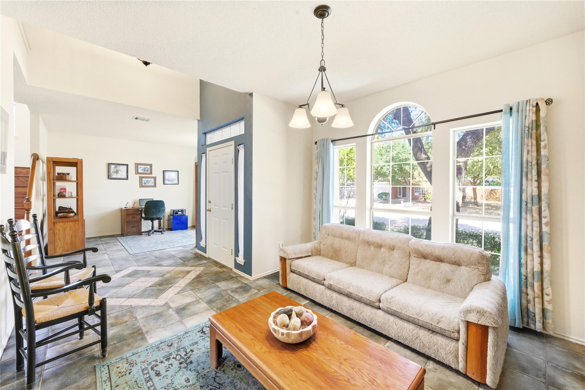 6617 Bramber Ln, Austin, TX 78754