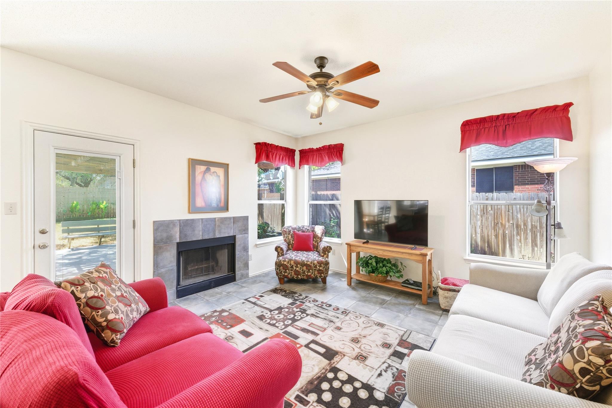 6617 Bramber Ln, Austin, TX 78754