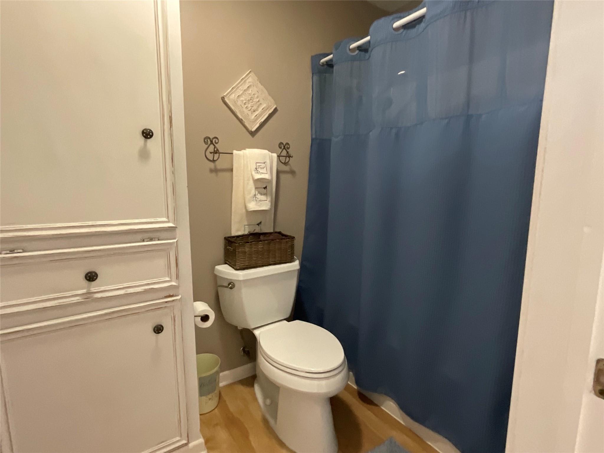 619 E Jackson St, Rockdale, TX 76567