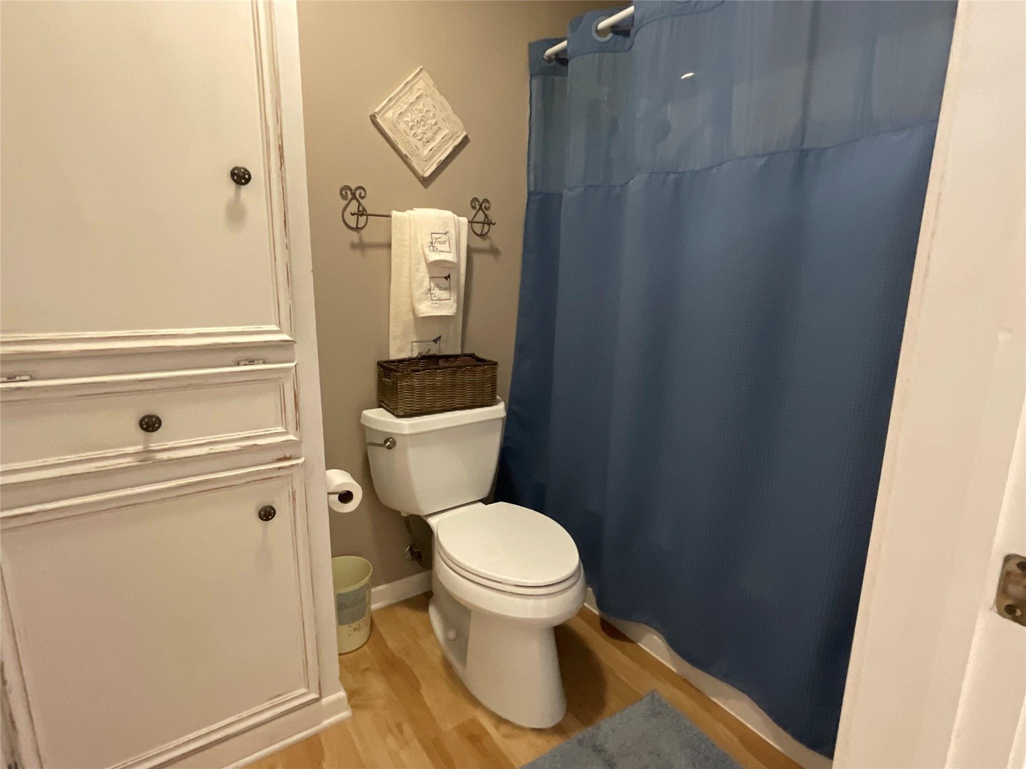 619 E Jackson St, Rockdale, TX 76567