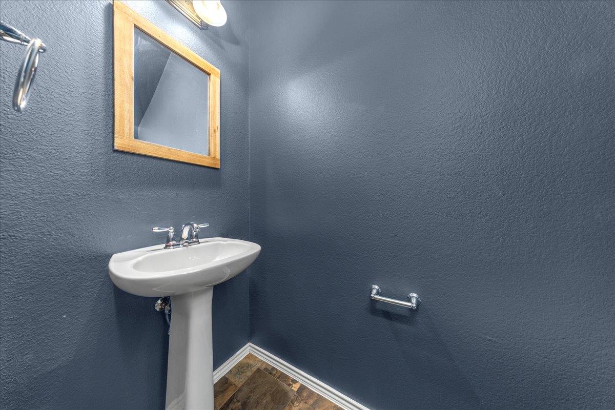 1703 Rockland Dr, Austin, TX 78748