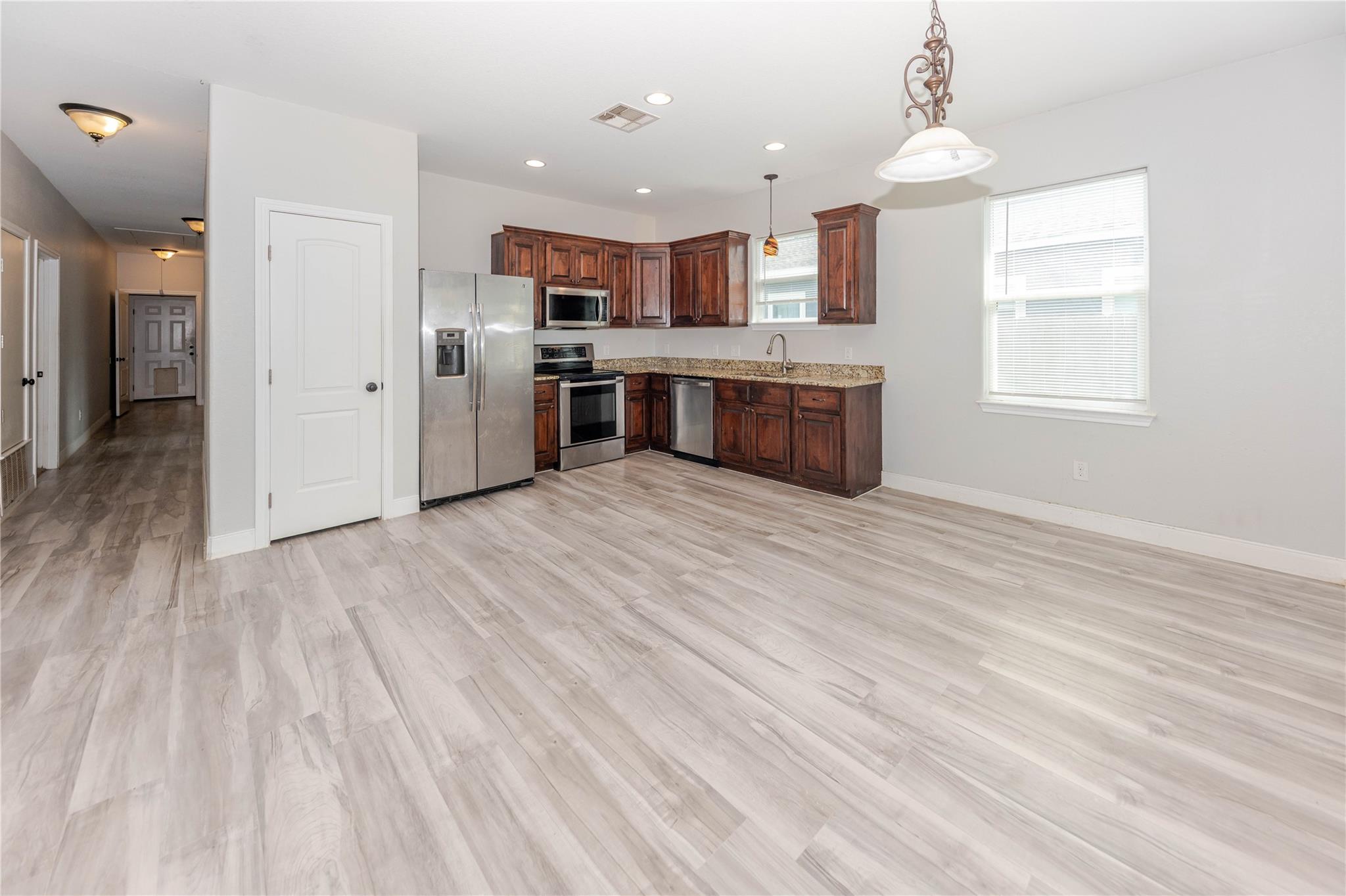 156 Fm 2571, Smithville, TX 78957