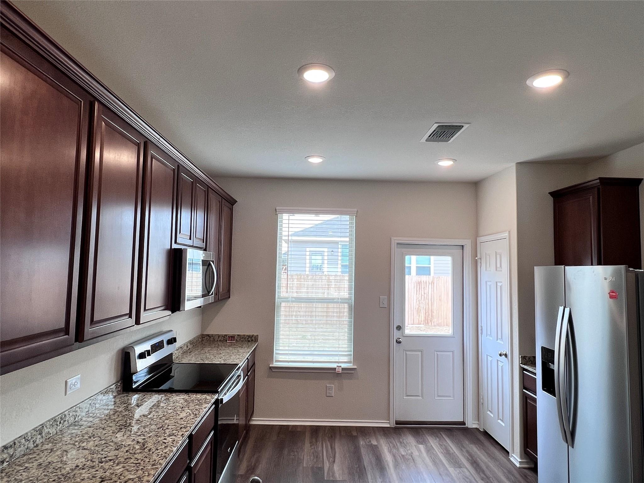 162 LT Rusty Dr, Jarrell, TX 76537